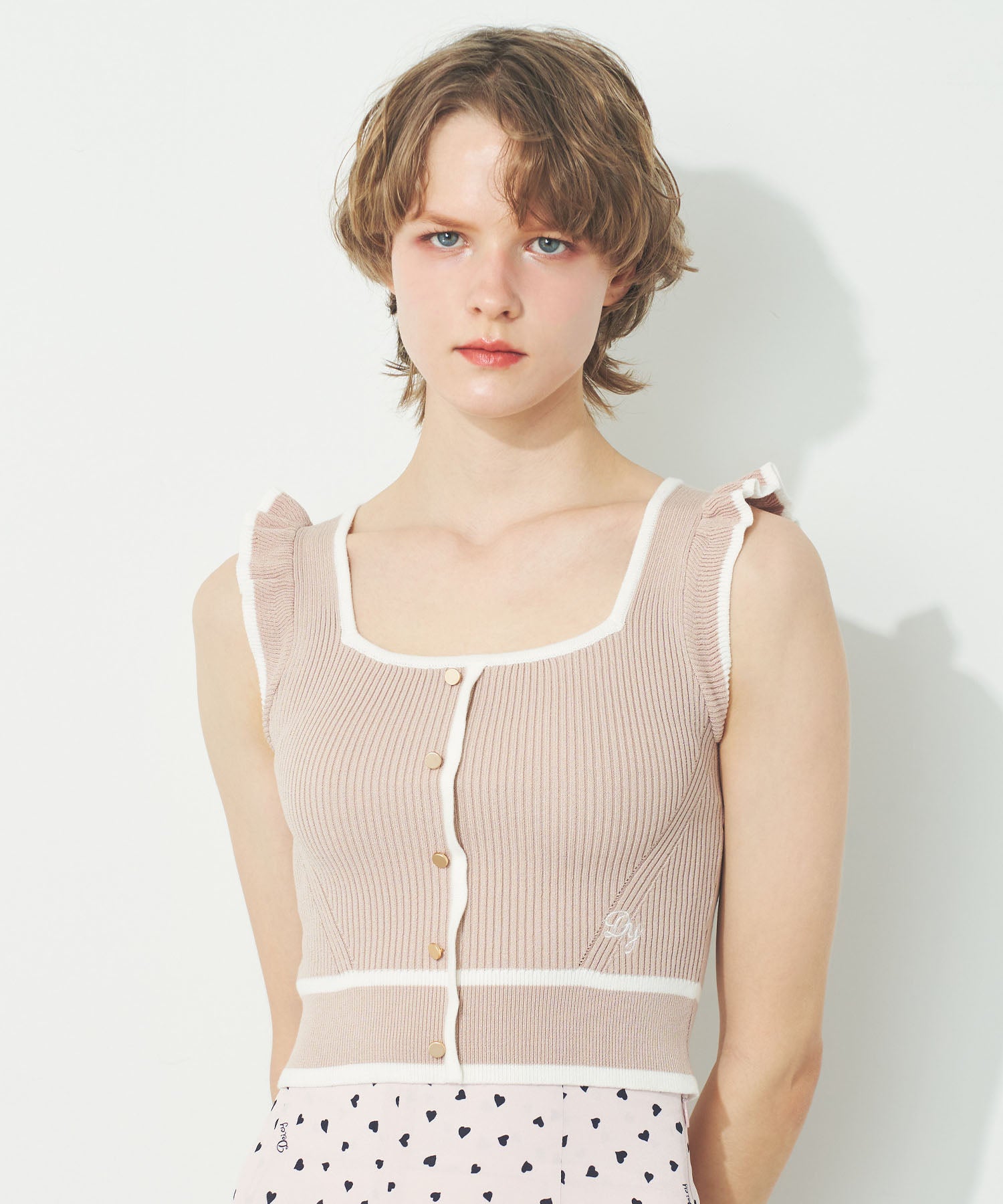 スクエアネックリブニット