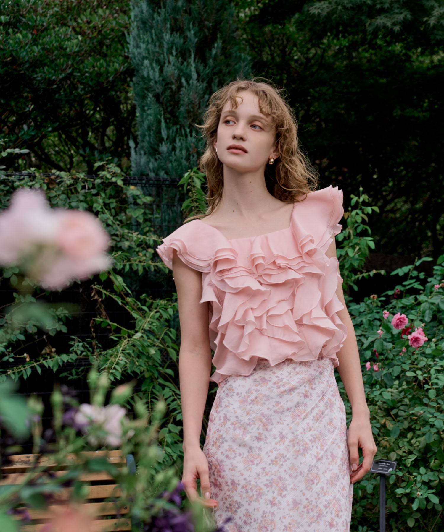 シアーフレアフリルブラウス