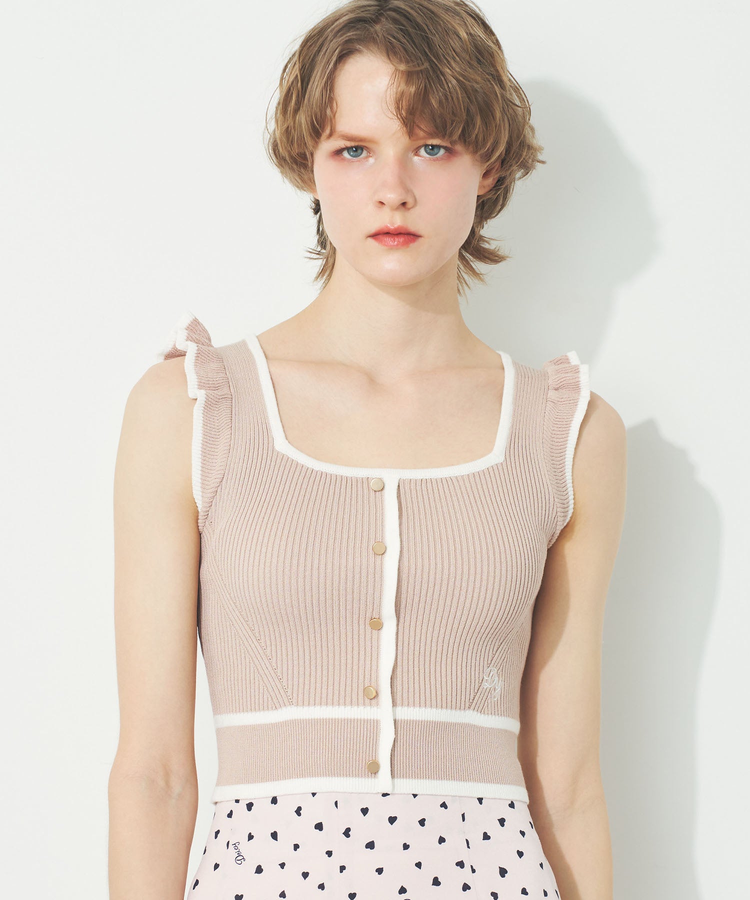 スクエアネックリブニット