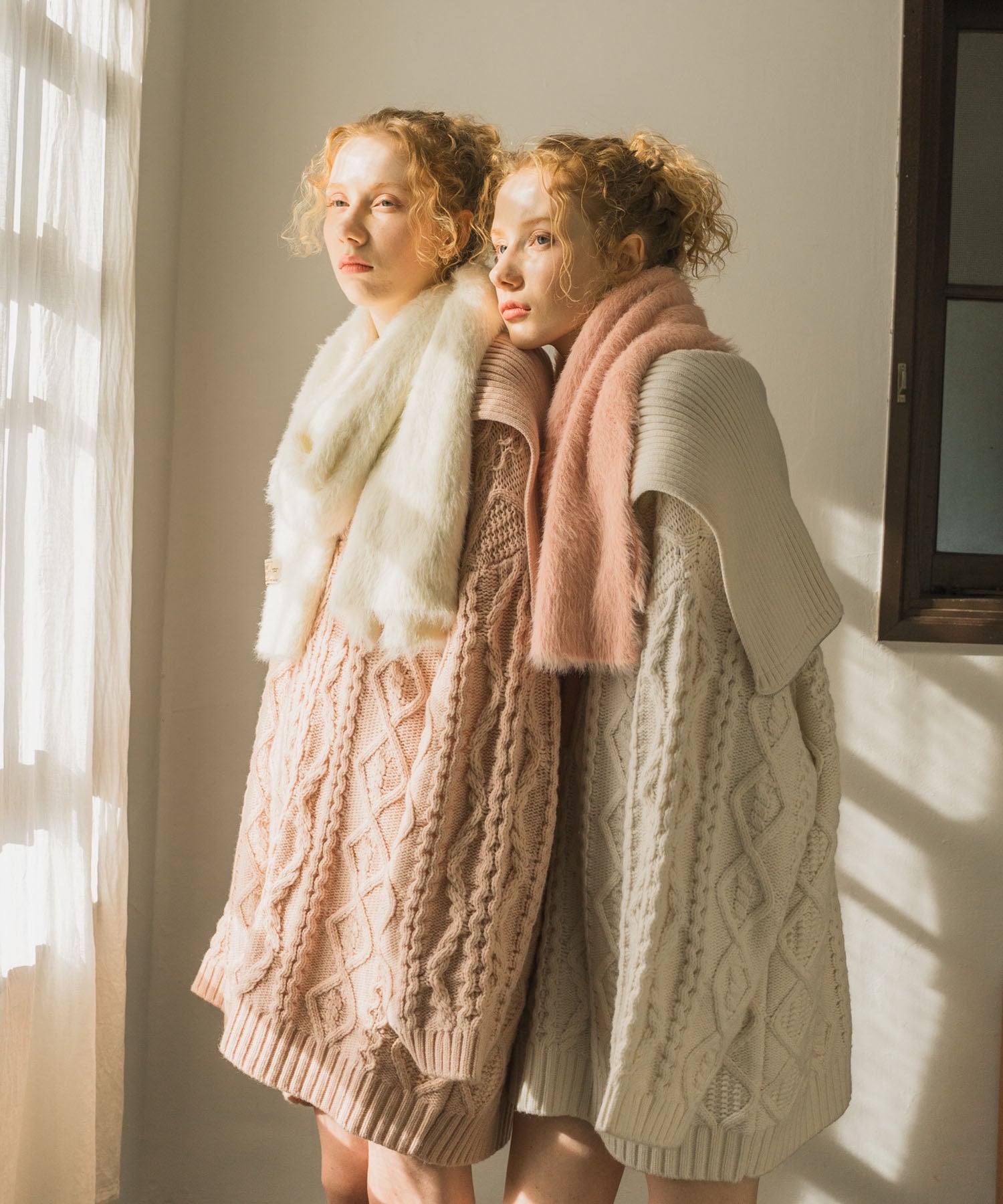 毛茸茸的針織披肩