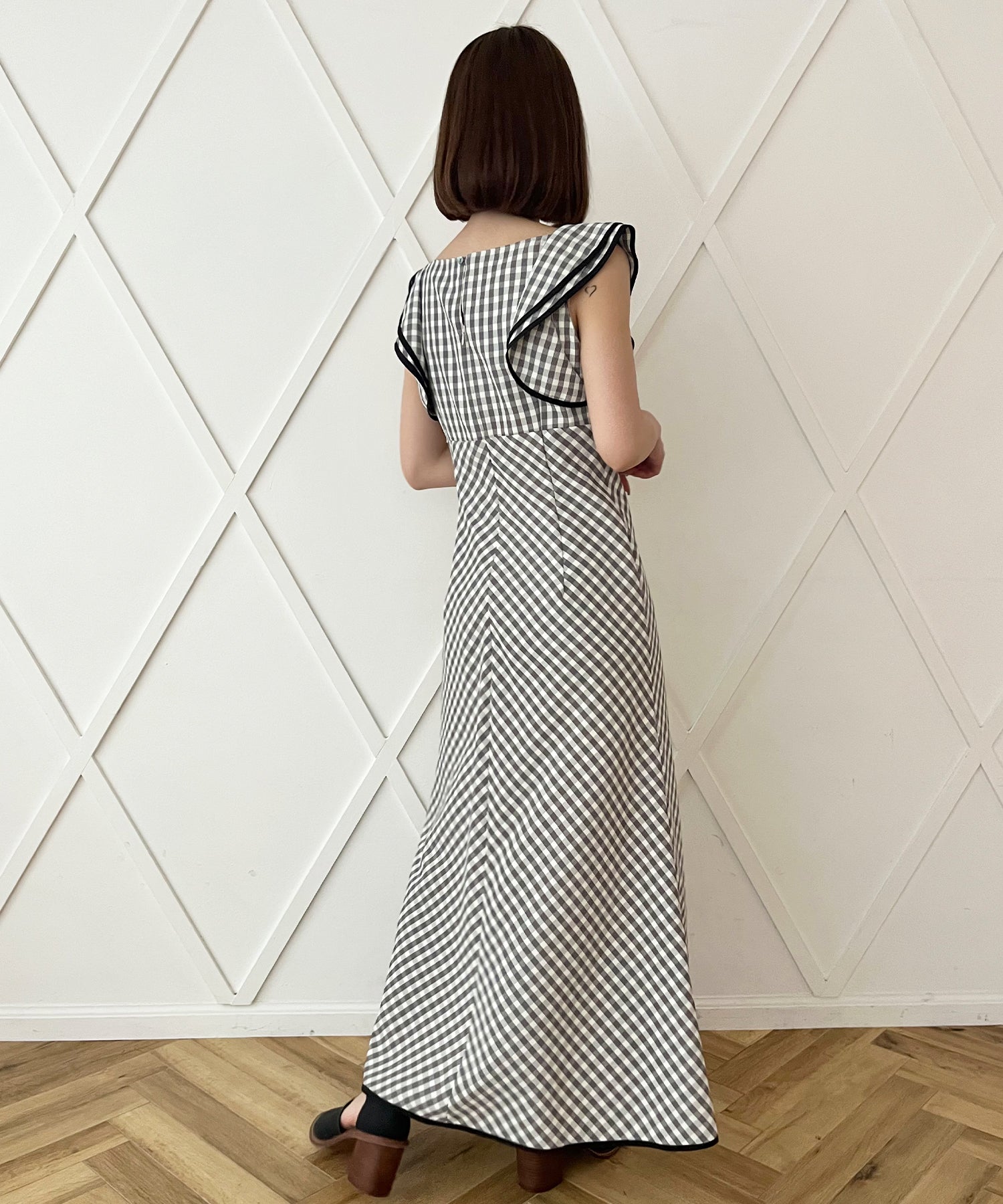 Frill shoulder dress