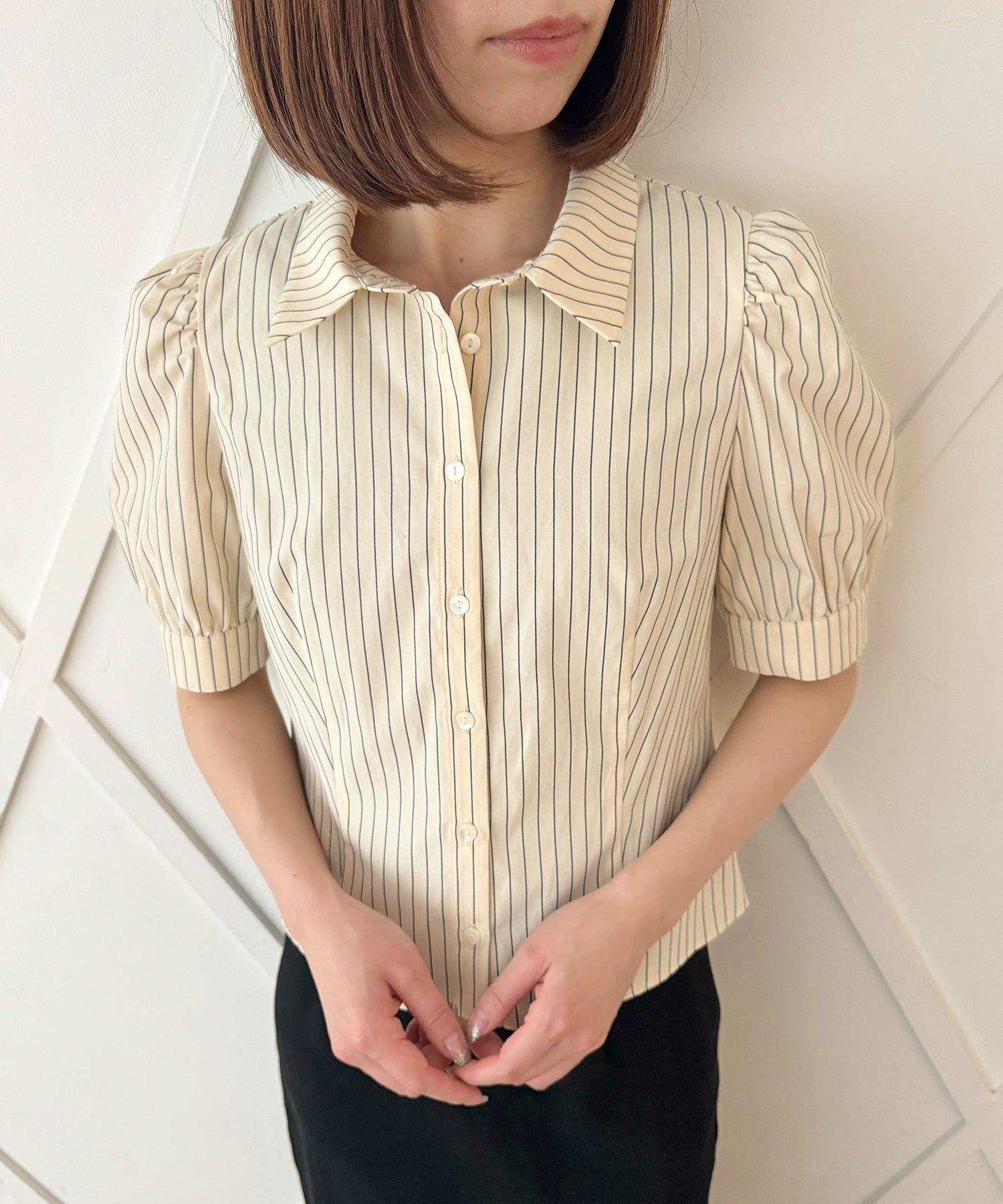 荷葉邊緊身胸衣套裝女衫