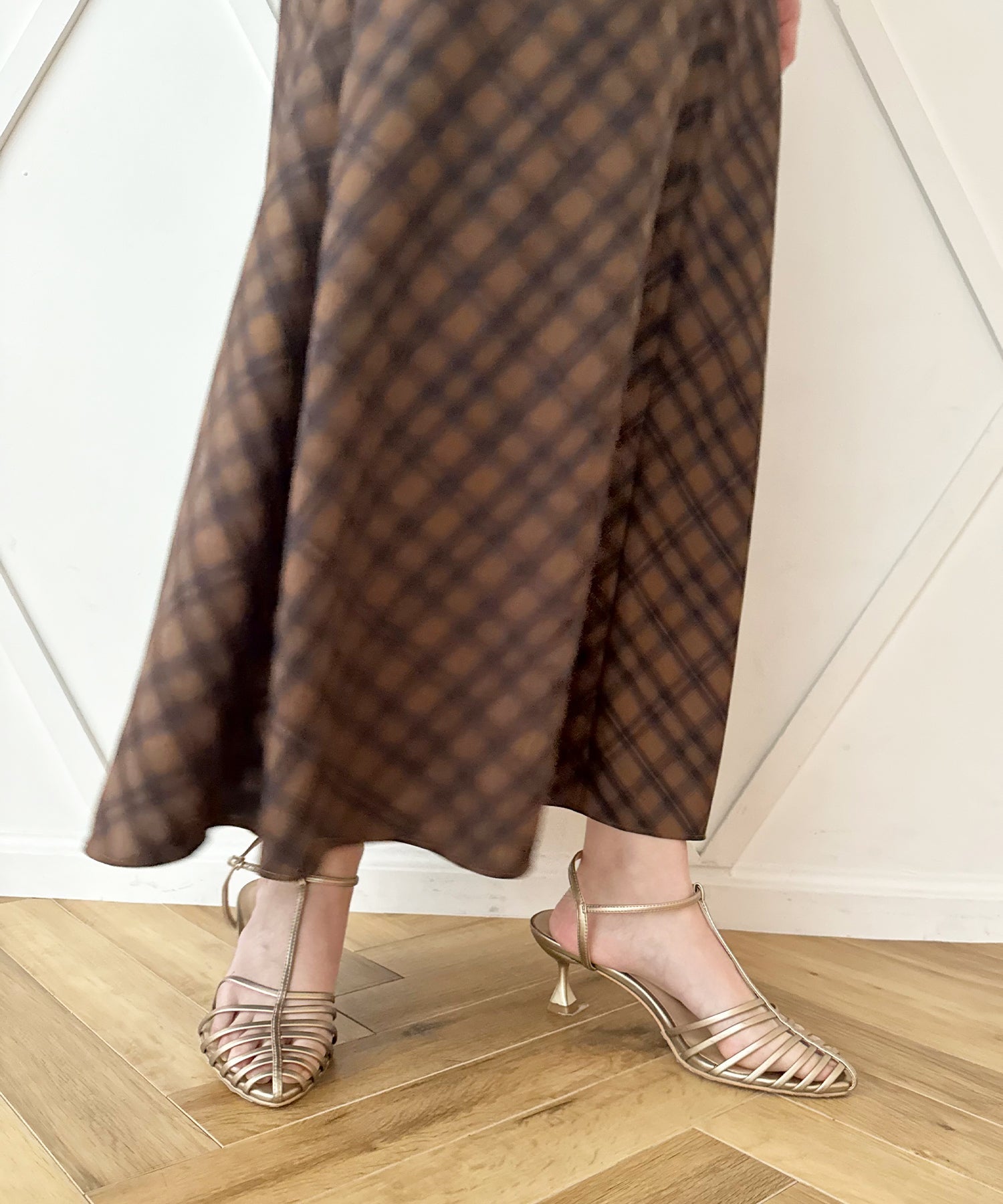 蹩腳格紋吊帶半身裙