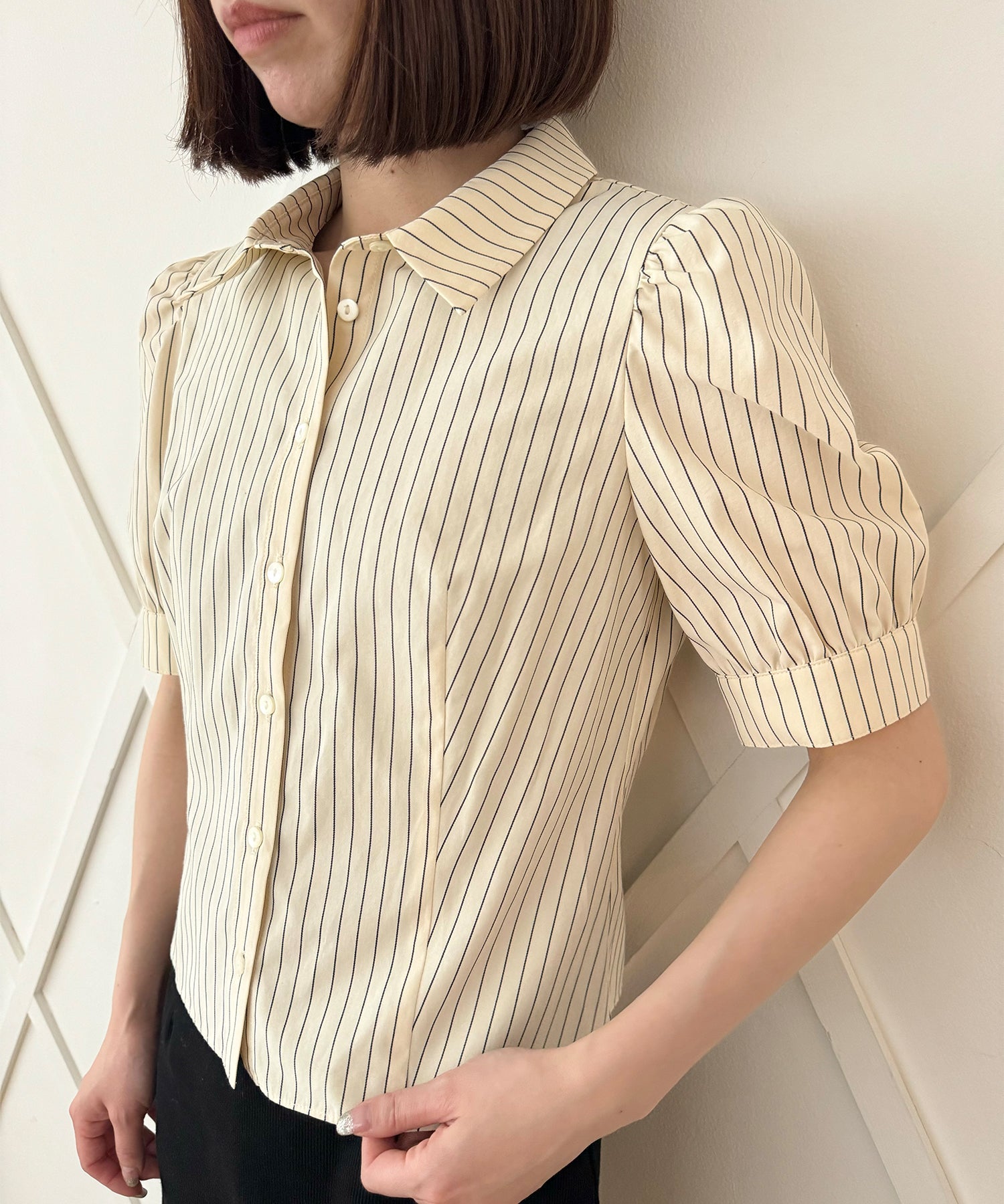 荷葉邊緊身胸衣套裝女衫