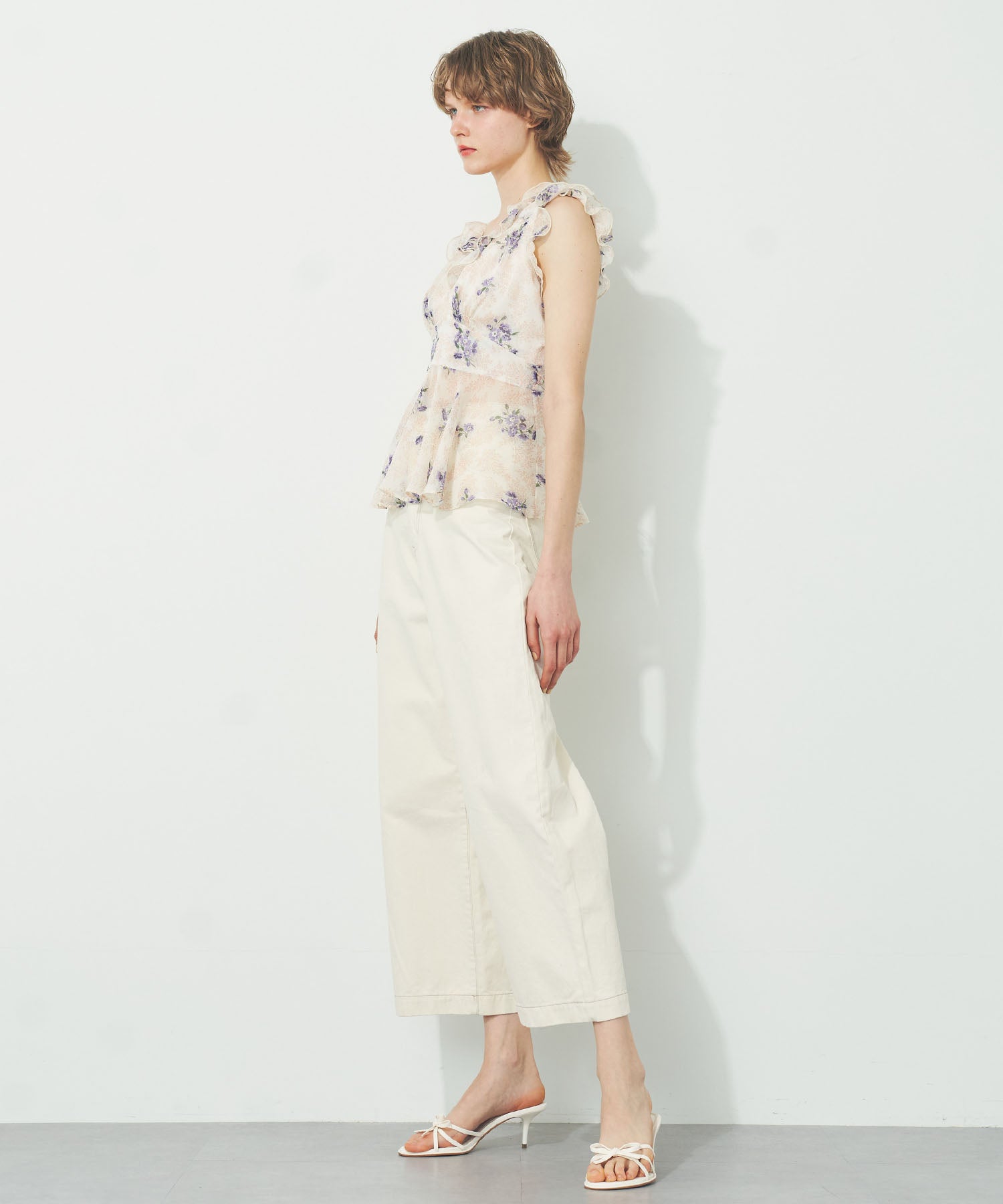 エンドレッシーフリルブラウス