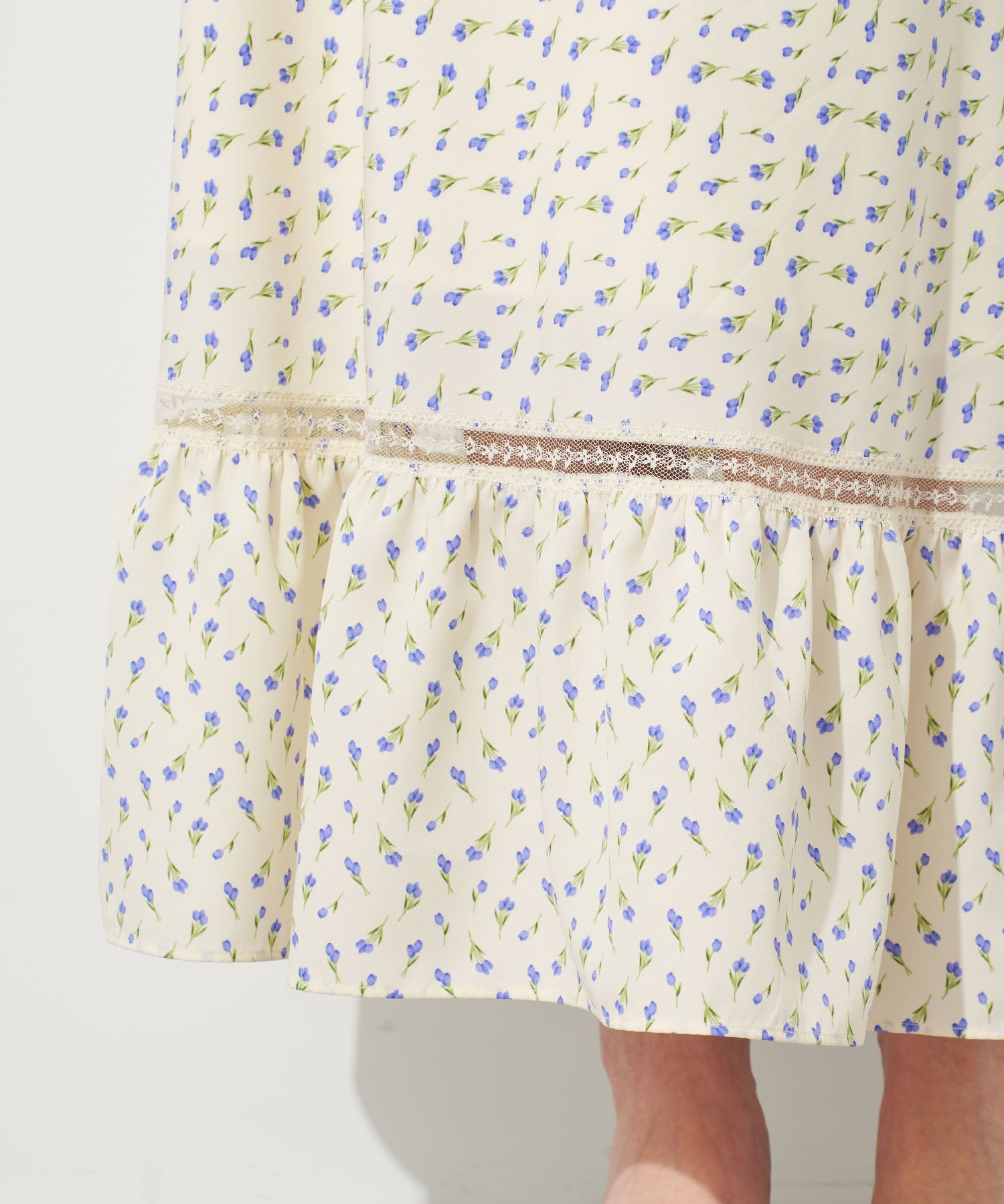 ミニフラワーレーススカート