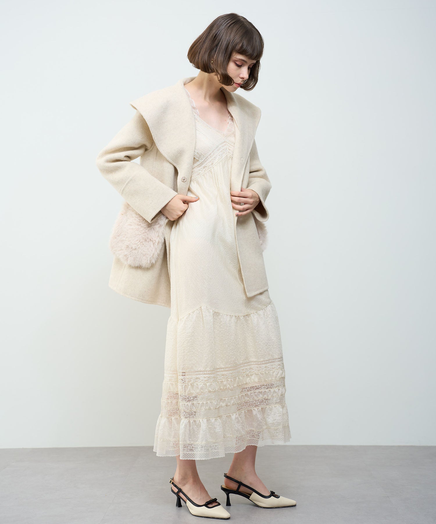 毛皮口袋喇叭外套