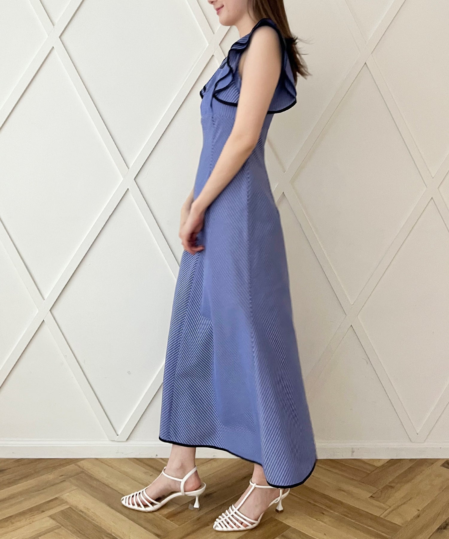 Frill shoulder dress