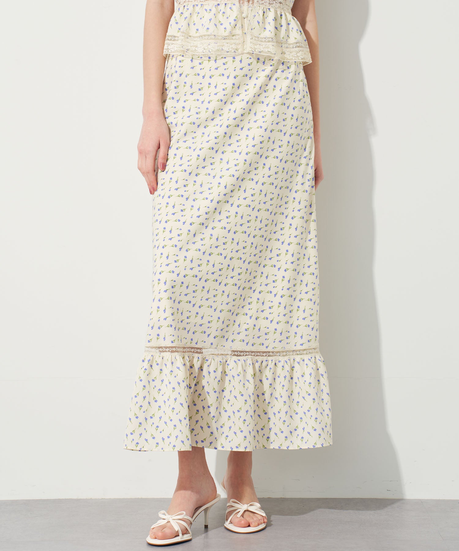 ミニフラワーレーススカート