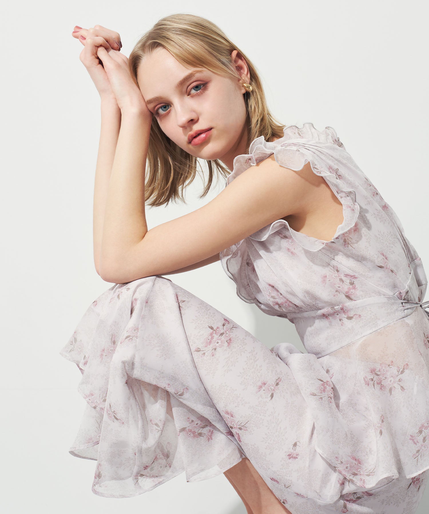 エンドレッシーフリルブラウス