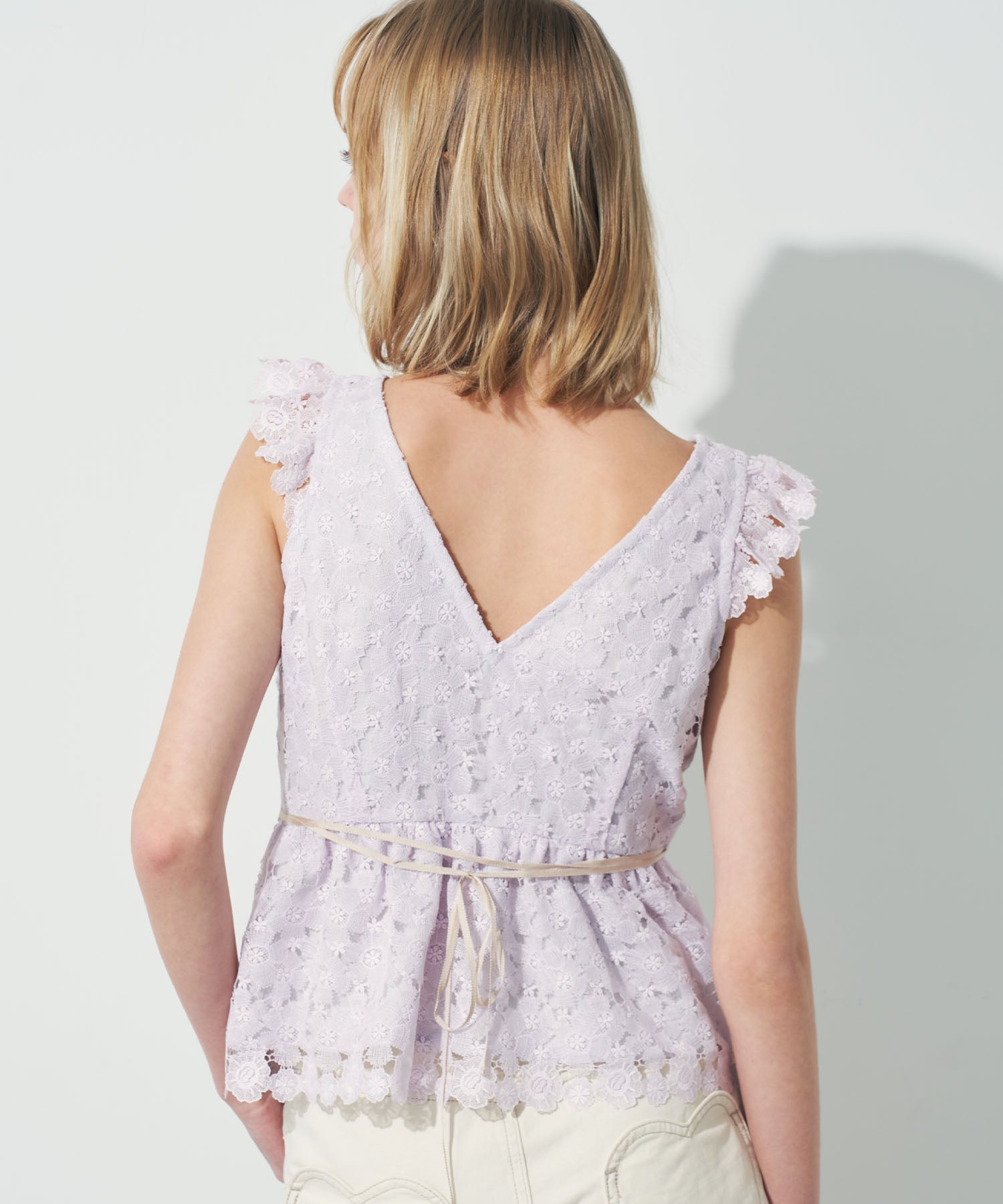 ケミカルレースブラウス