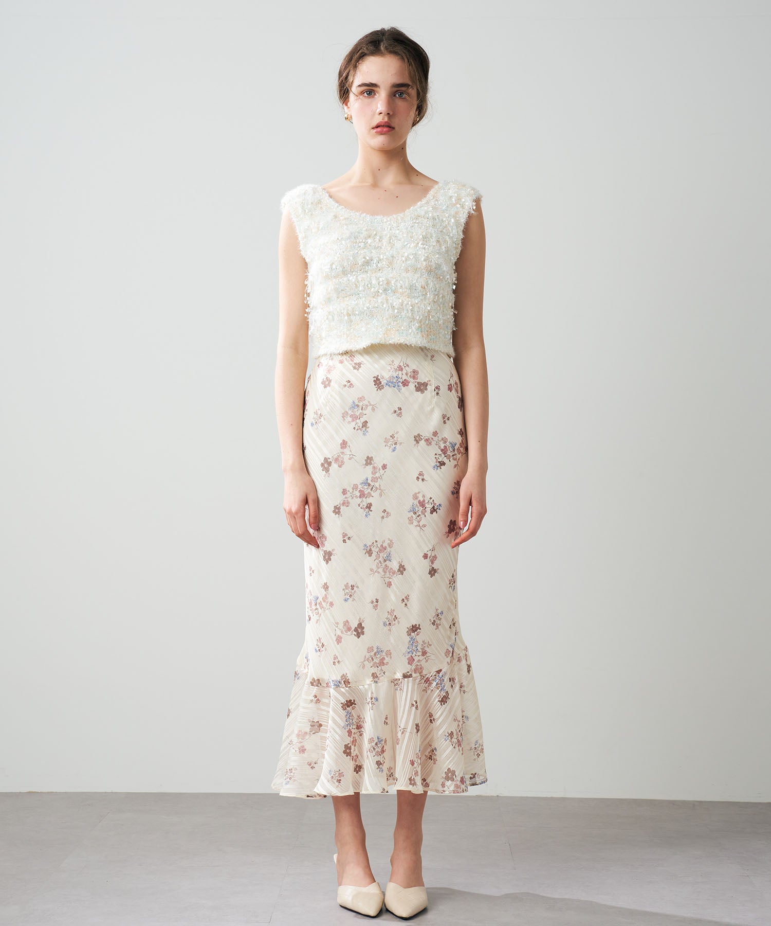 【預訂】蓬鬆流蘇針織