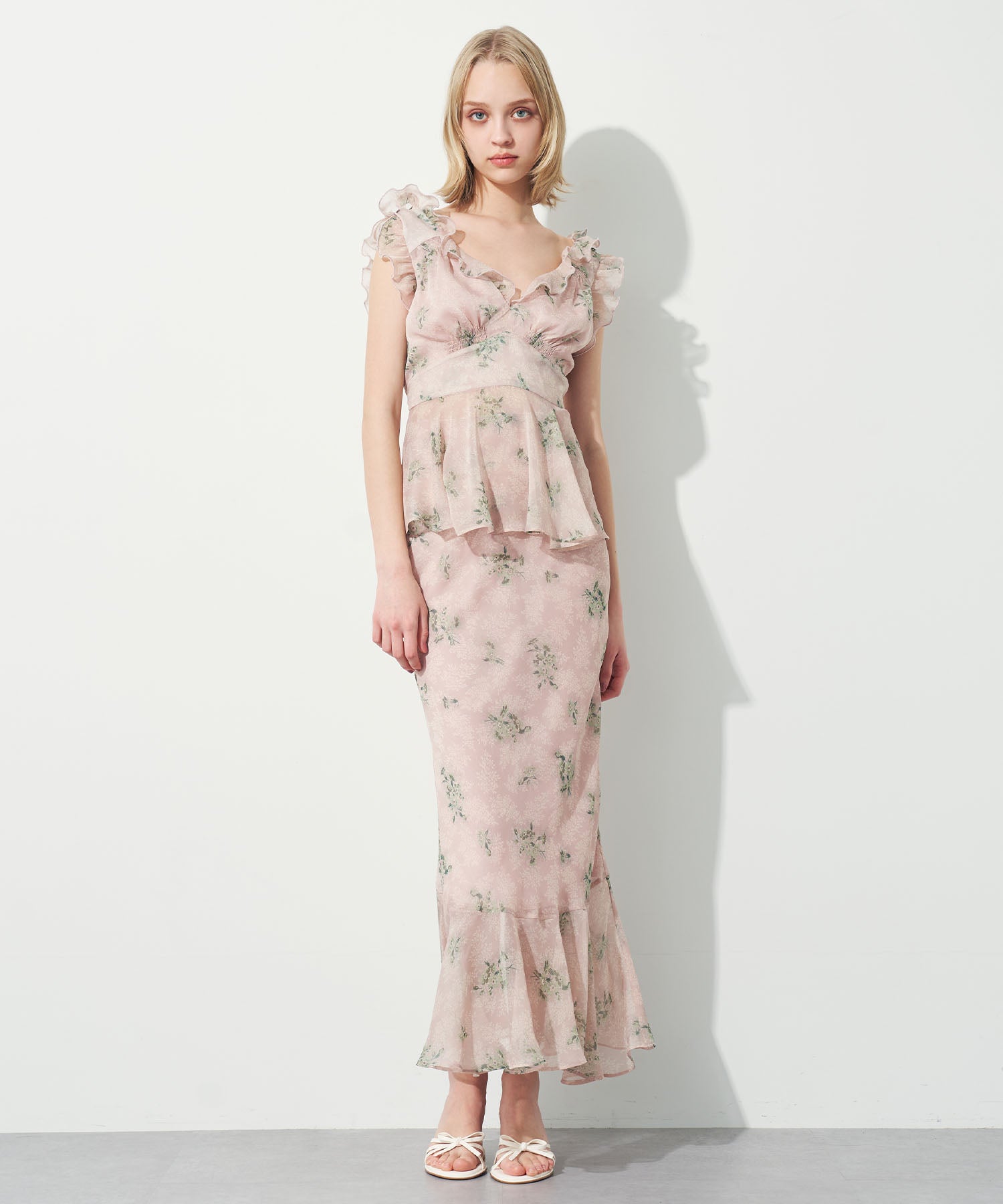 エンドレッシーフリルブラウス