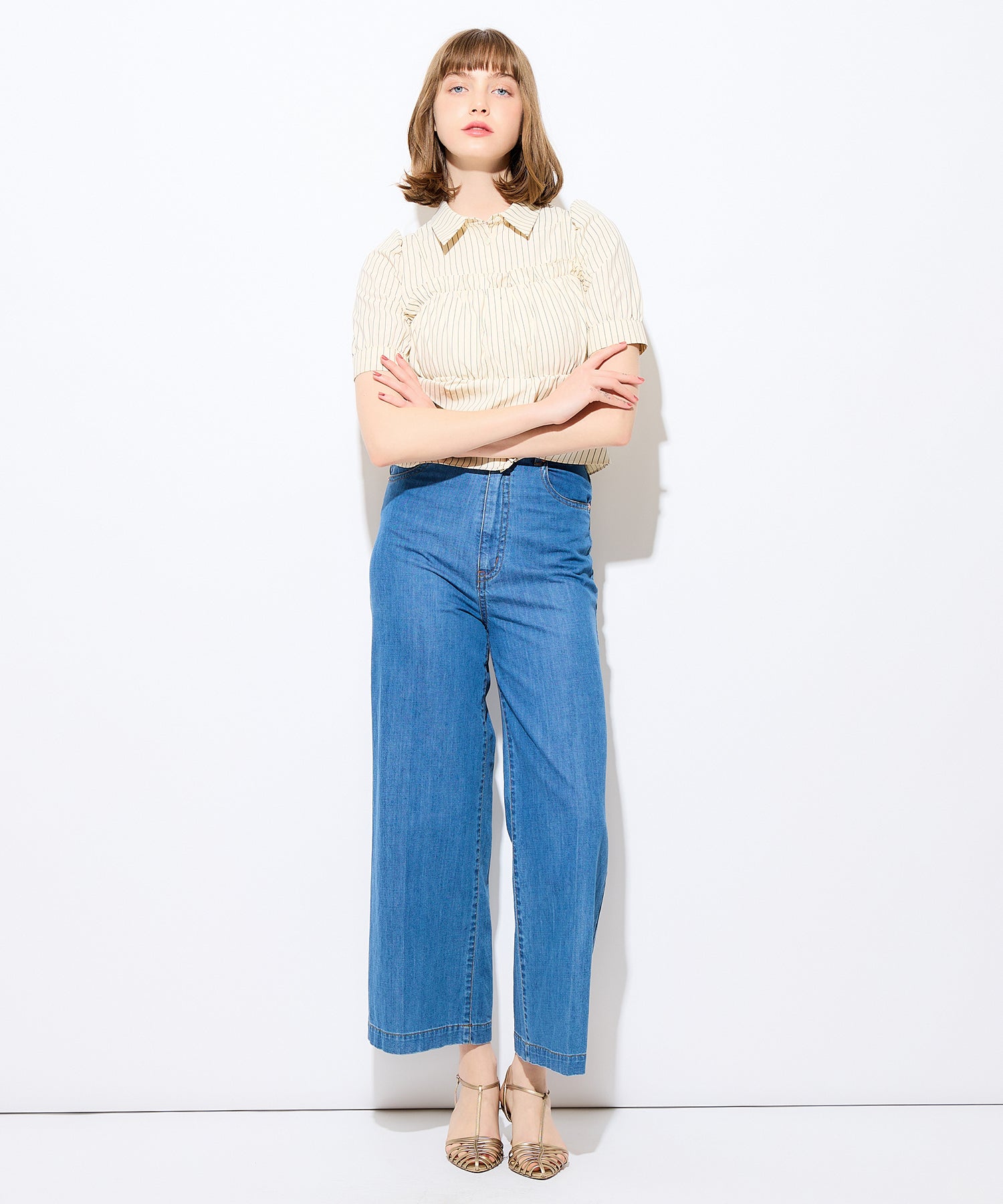 荷葉邊緊身胸衣套裝女衫