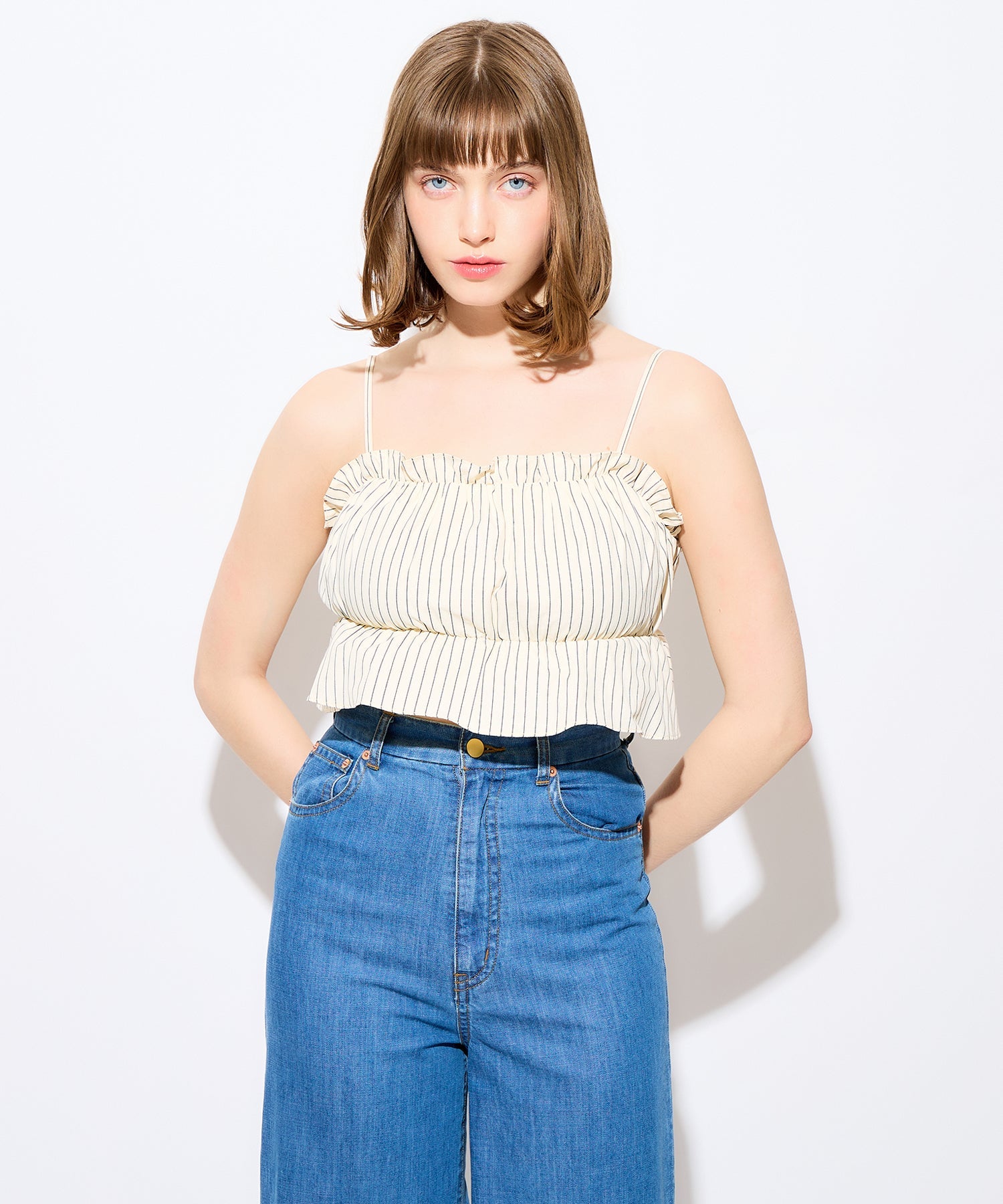 荷葉邊緊身胸衣套裝女衫