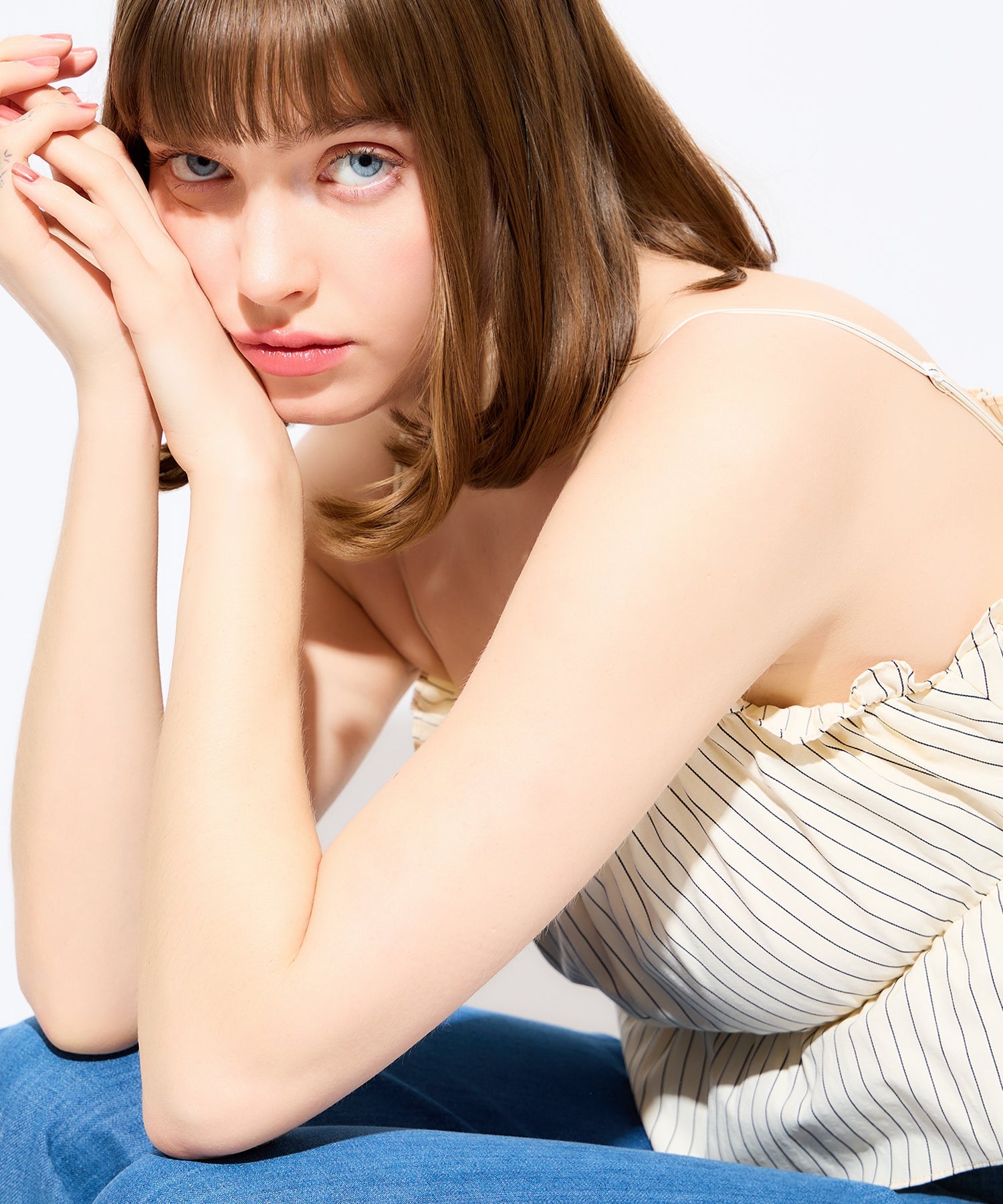 荷葉邊緊身胸衣套裝女衫