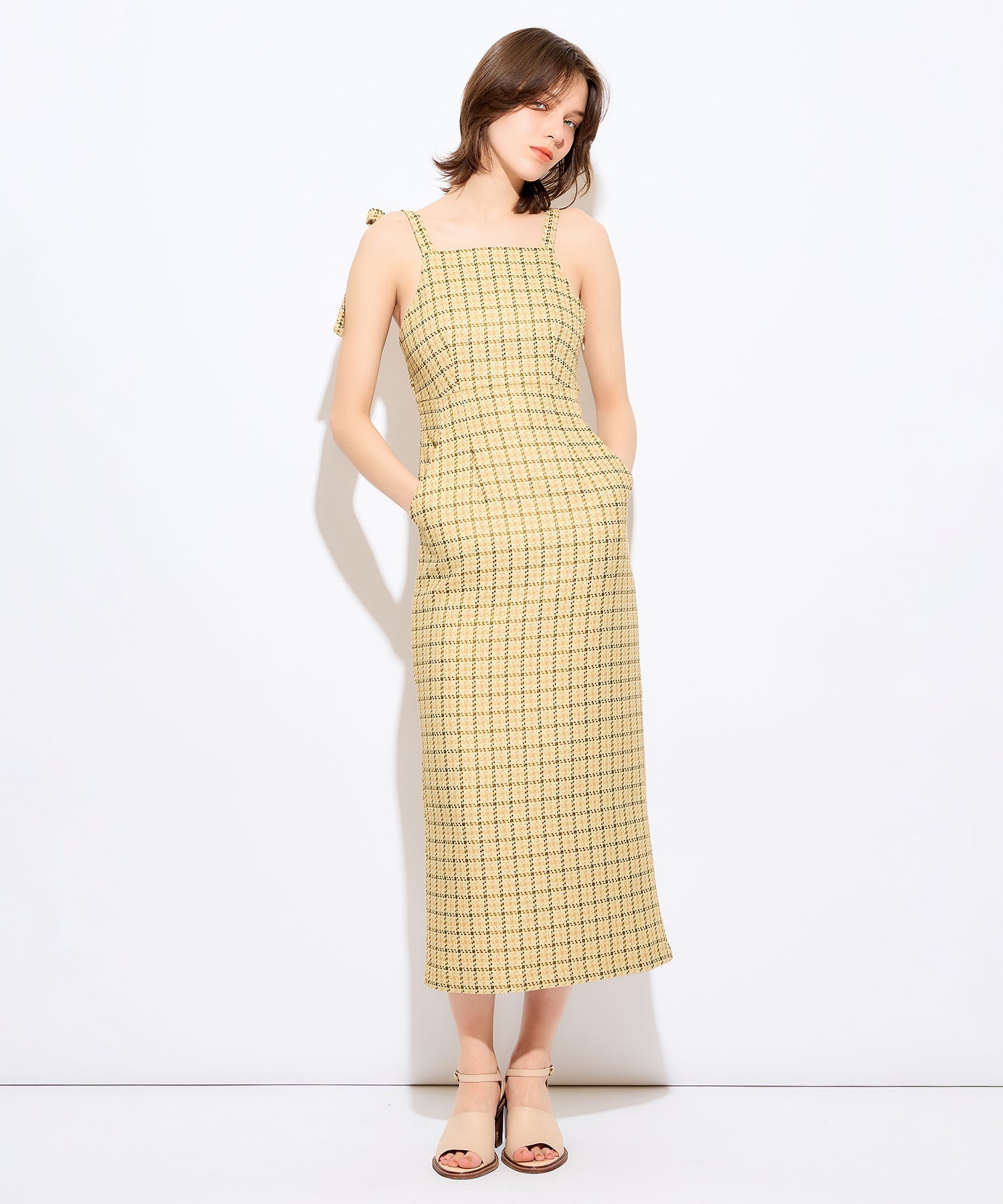 格紋吊帶連身裙