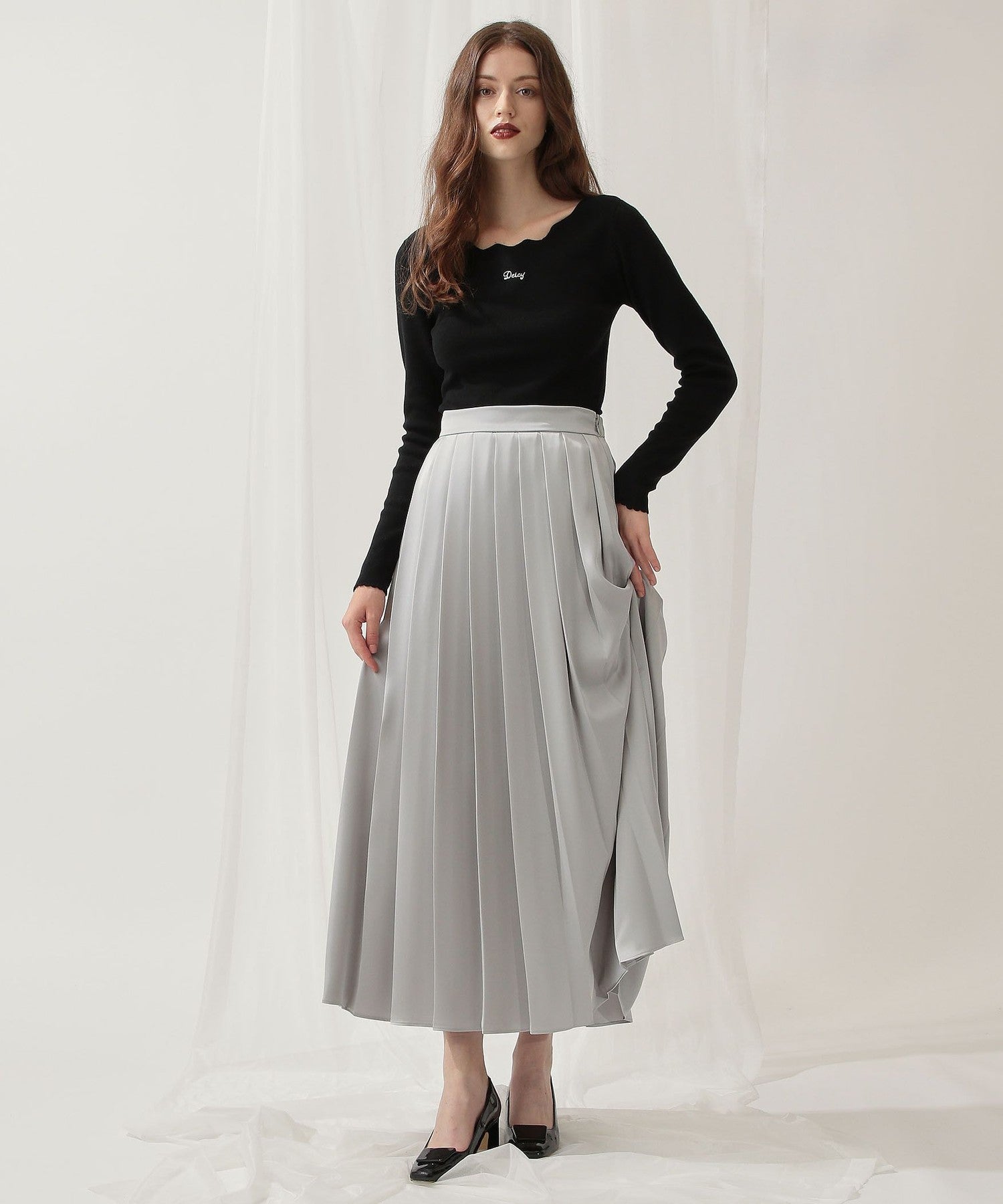 緞面百褶中長裙