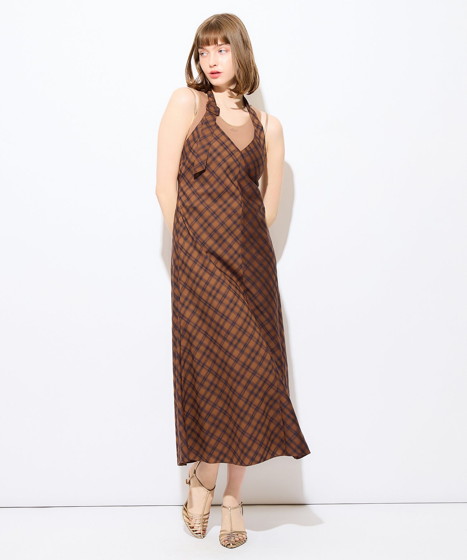 蹩腳格紋吊帶半身裙