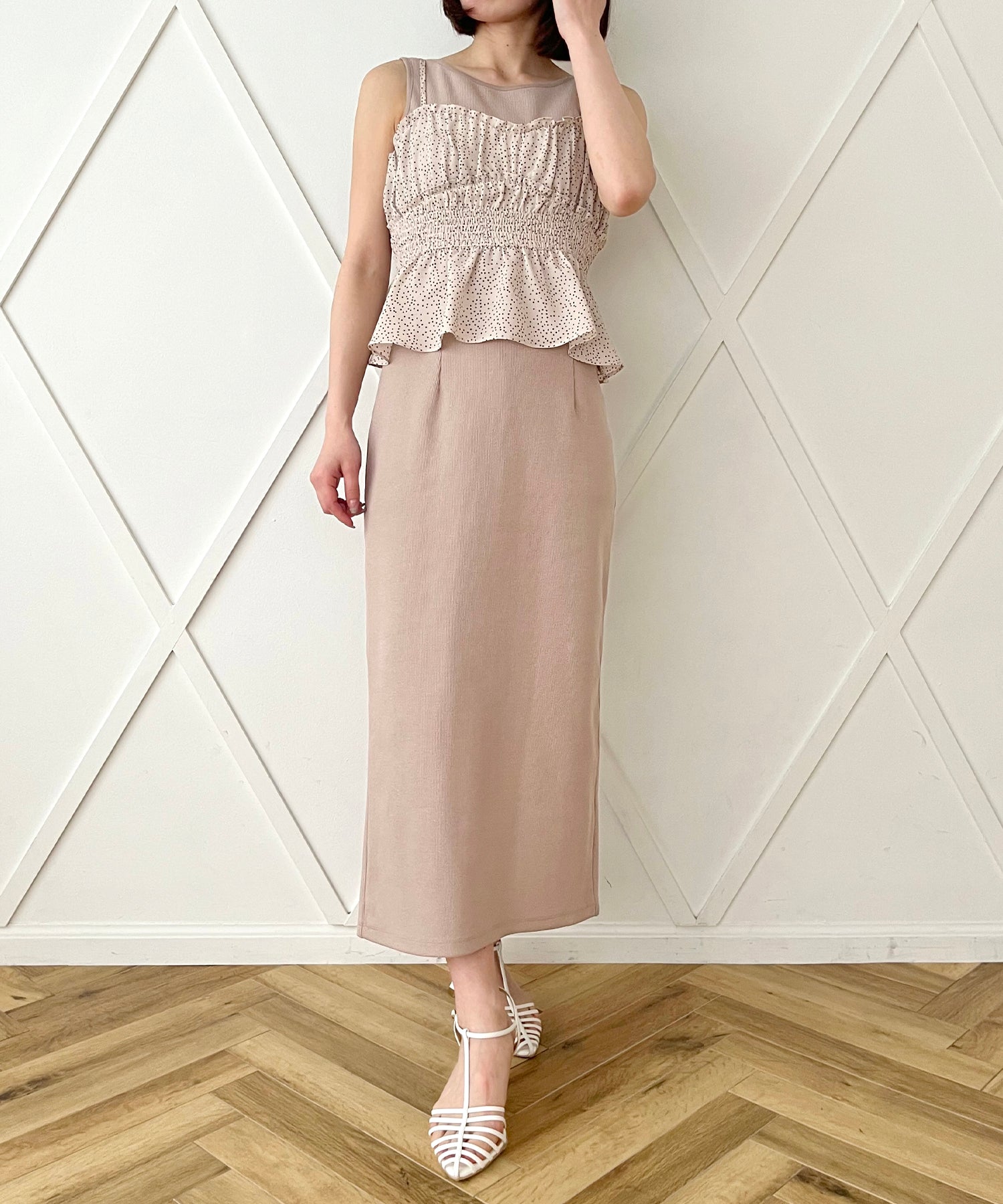 圓點緊身胸衣羅紋連身裙