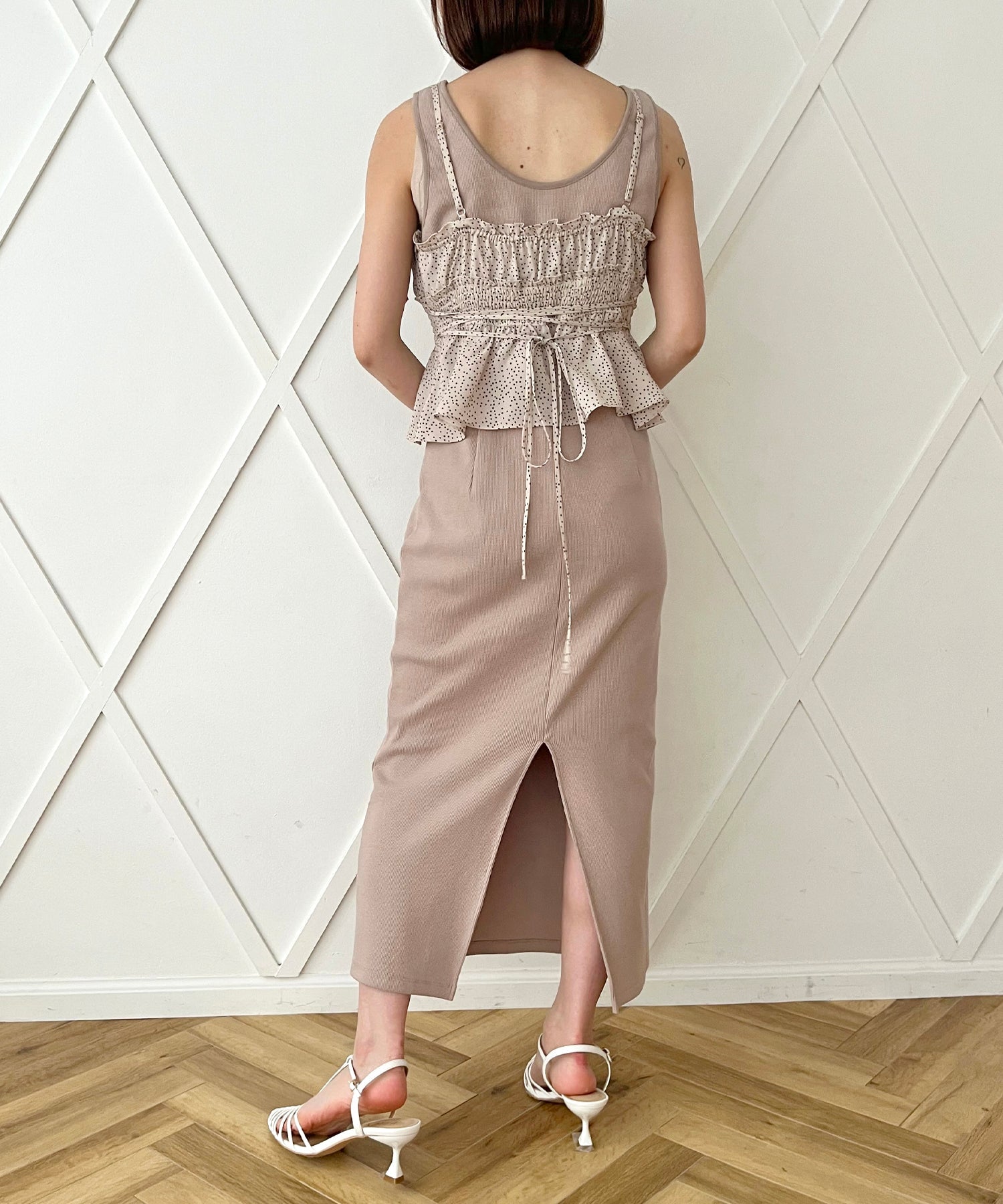 圓點緊身胸衣羅紋連身裙