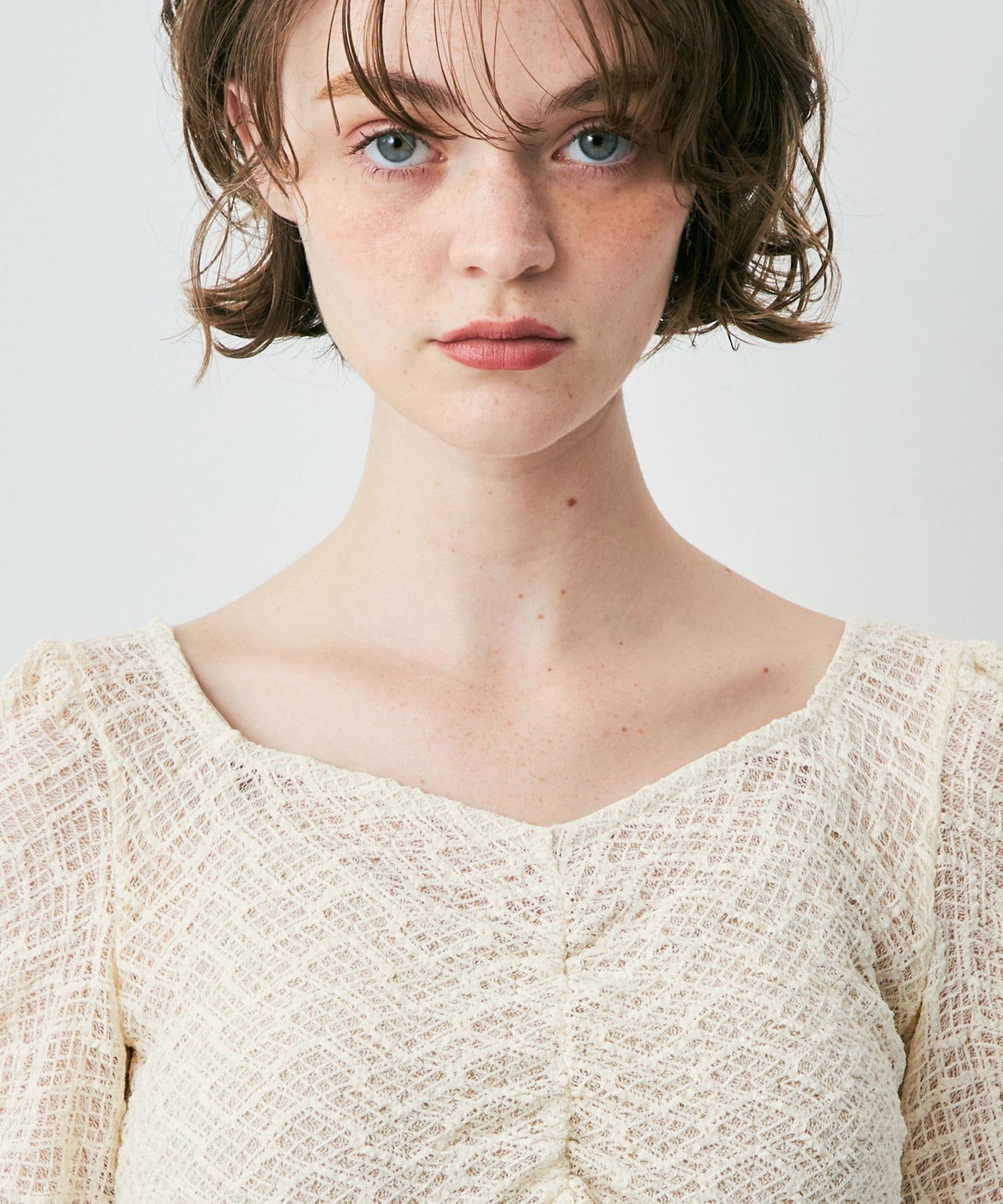 Shirring lace top