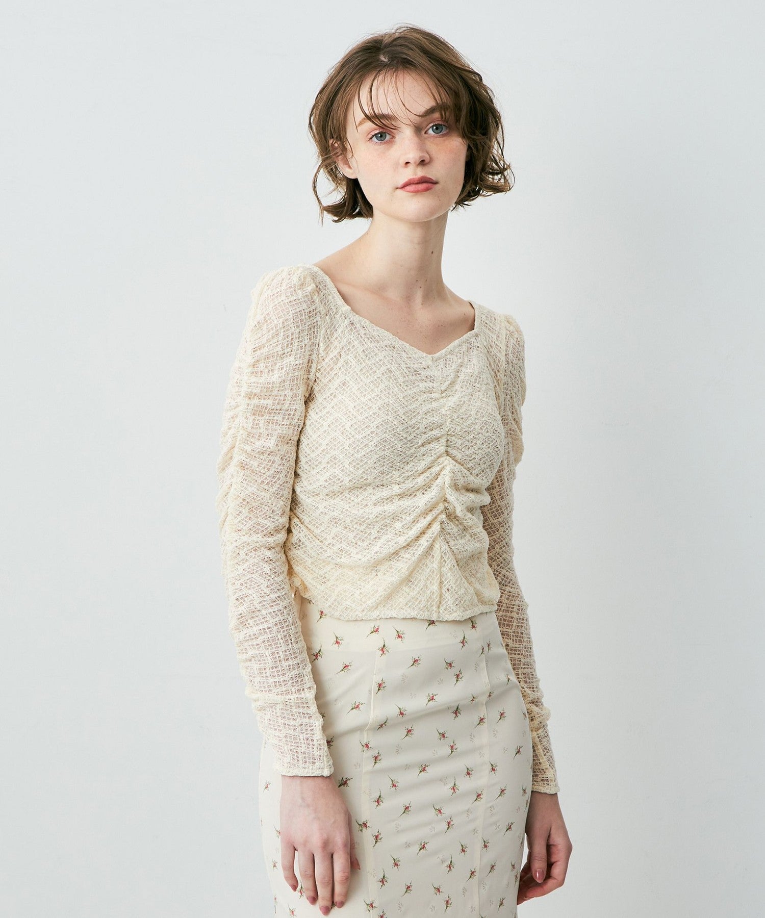 Shirring lace top