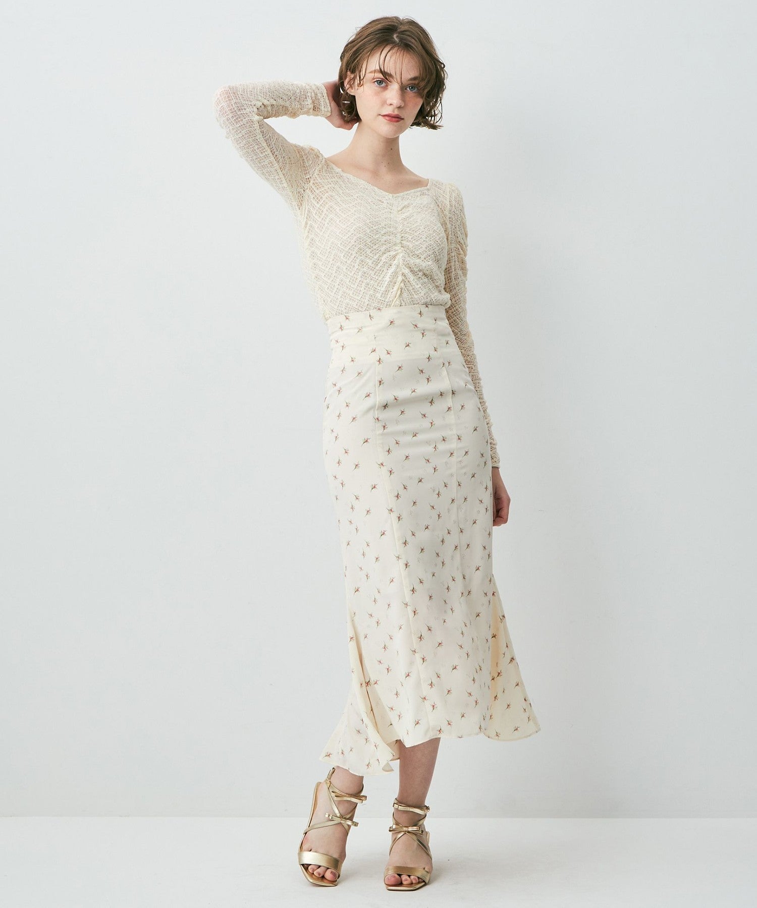 抽褶花邊裁剪和縫製