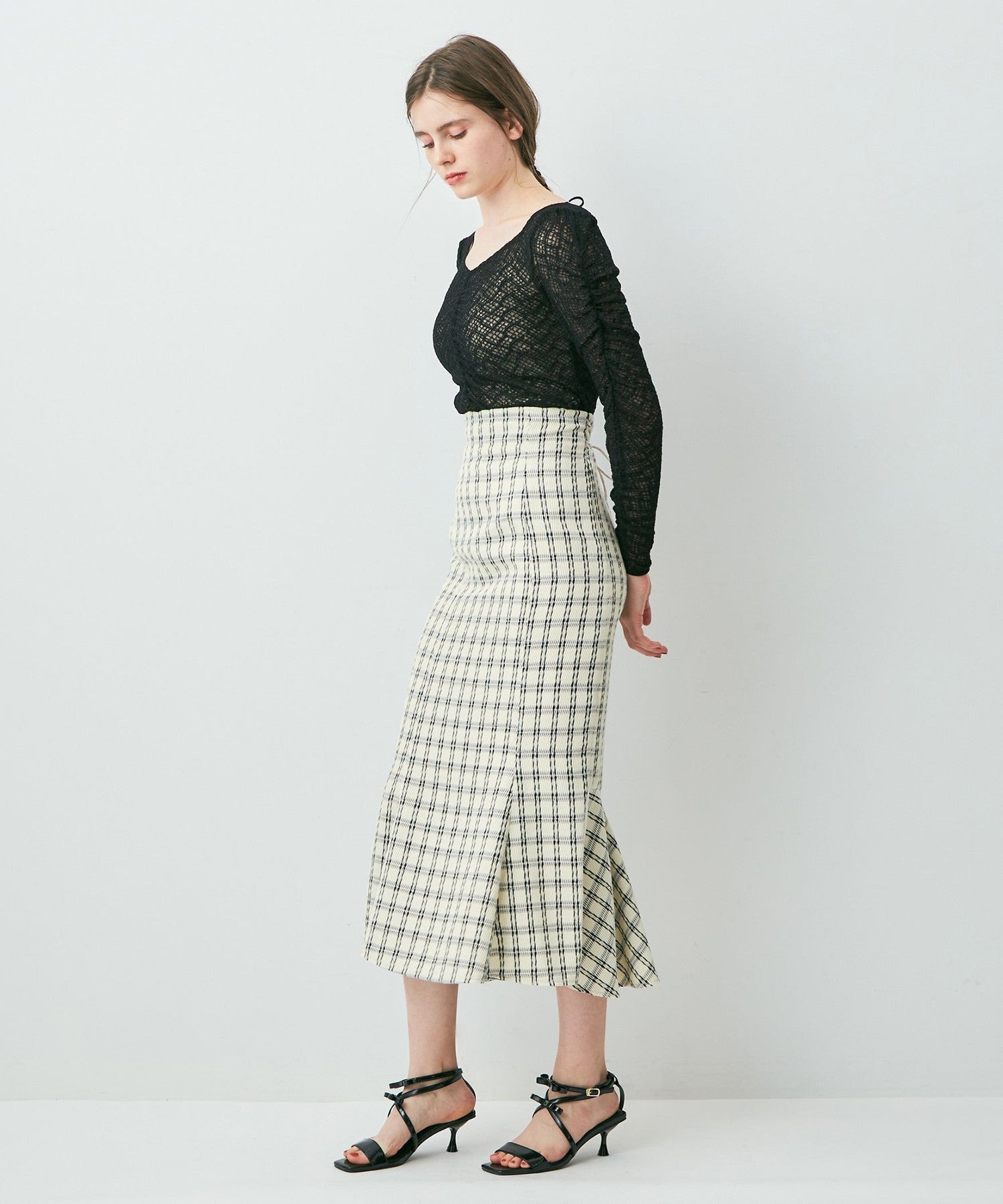 抽褶花邊裁剪和縫製