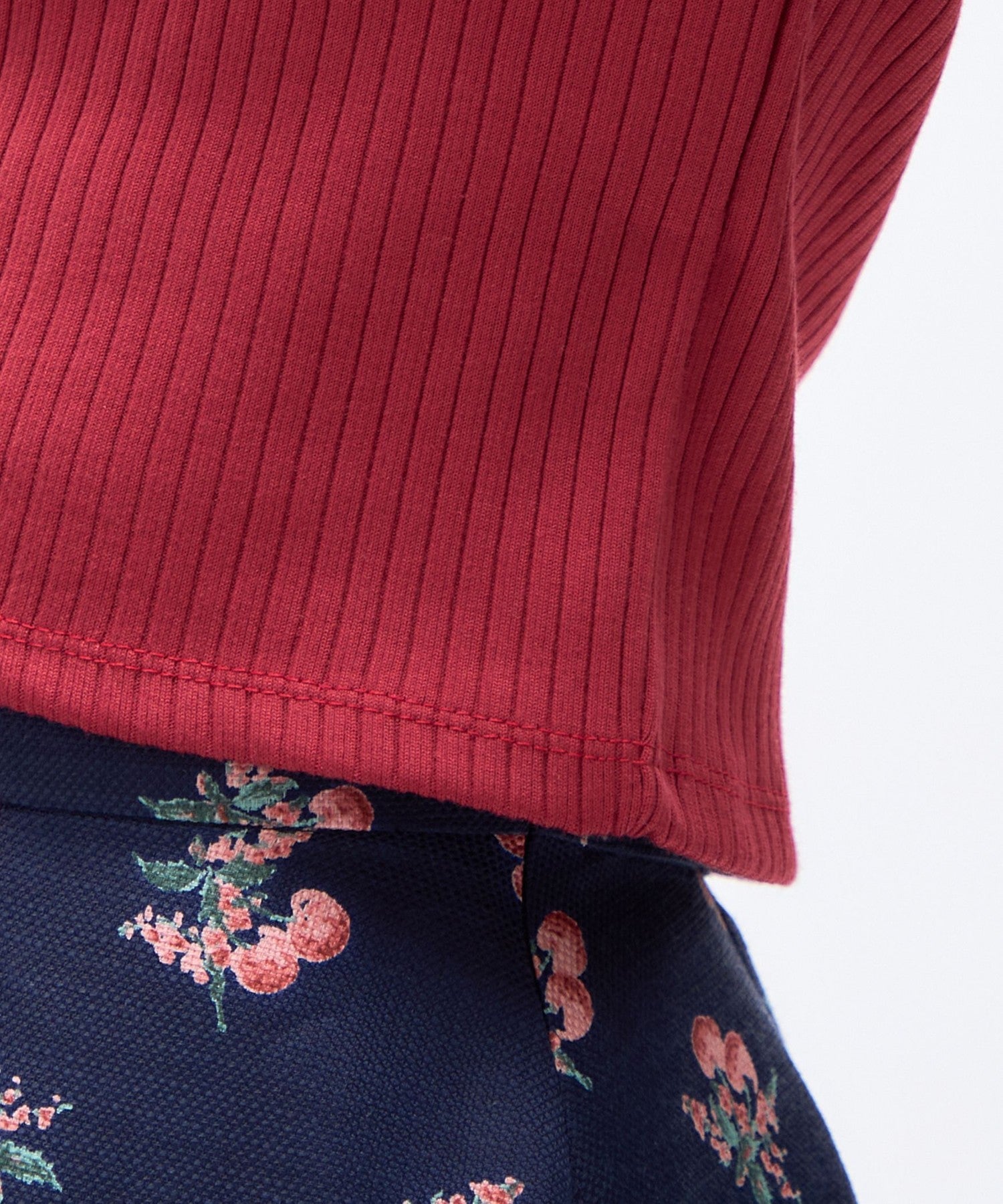 不對稱帶子剪裁和縫製