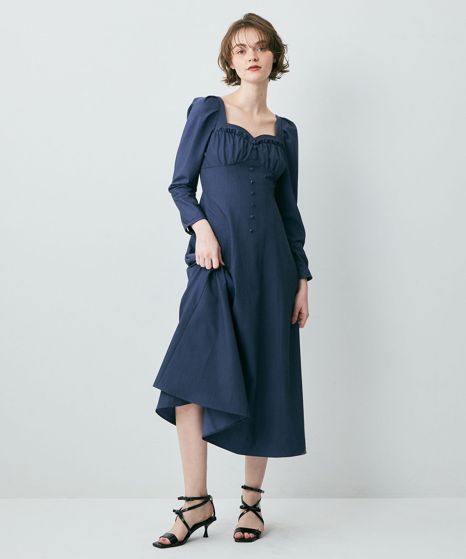 緊身胸衣荷葉邊連身裙