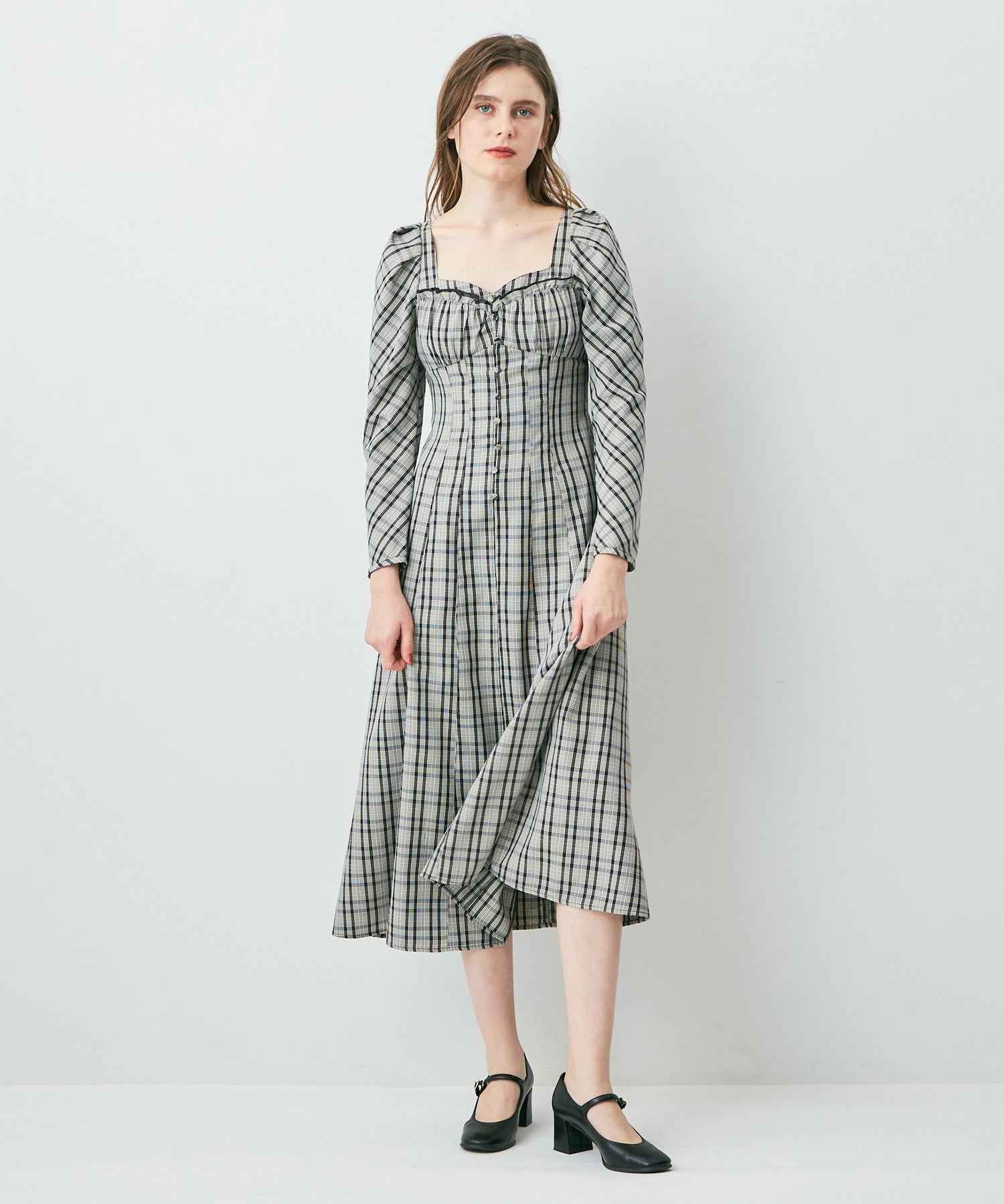 緊身胸衣荷葉邊連身裙