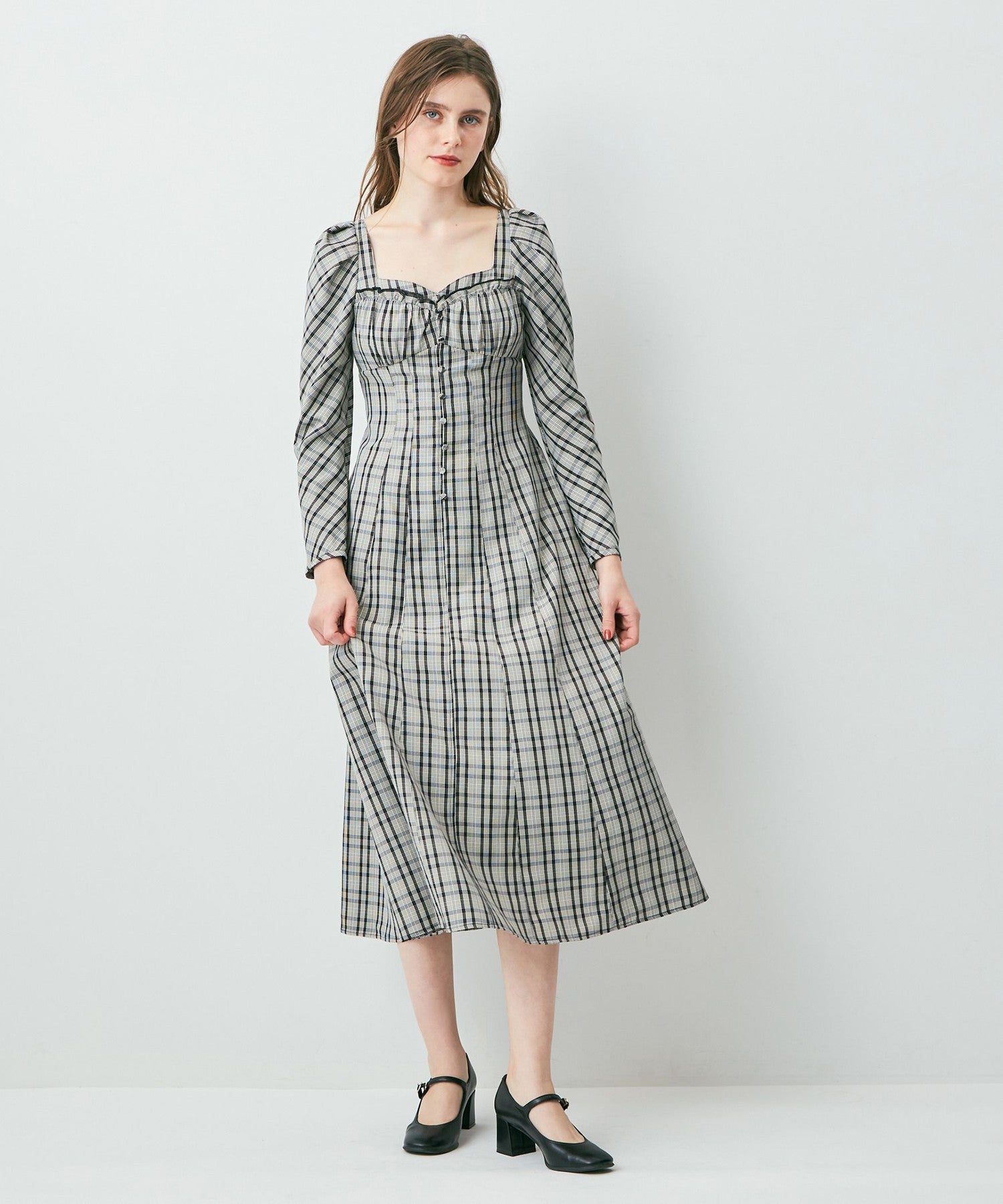 緊身胸衣荷葉邊連身裙