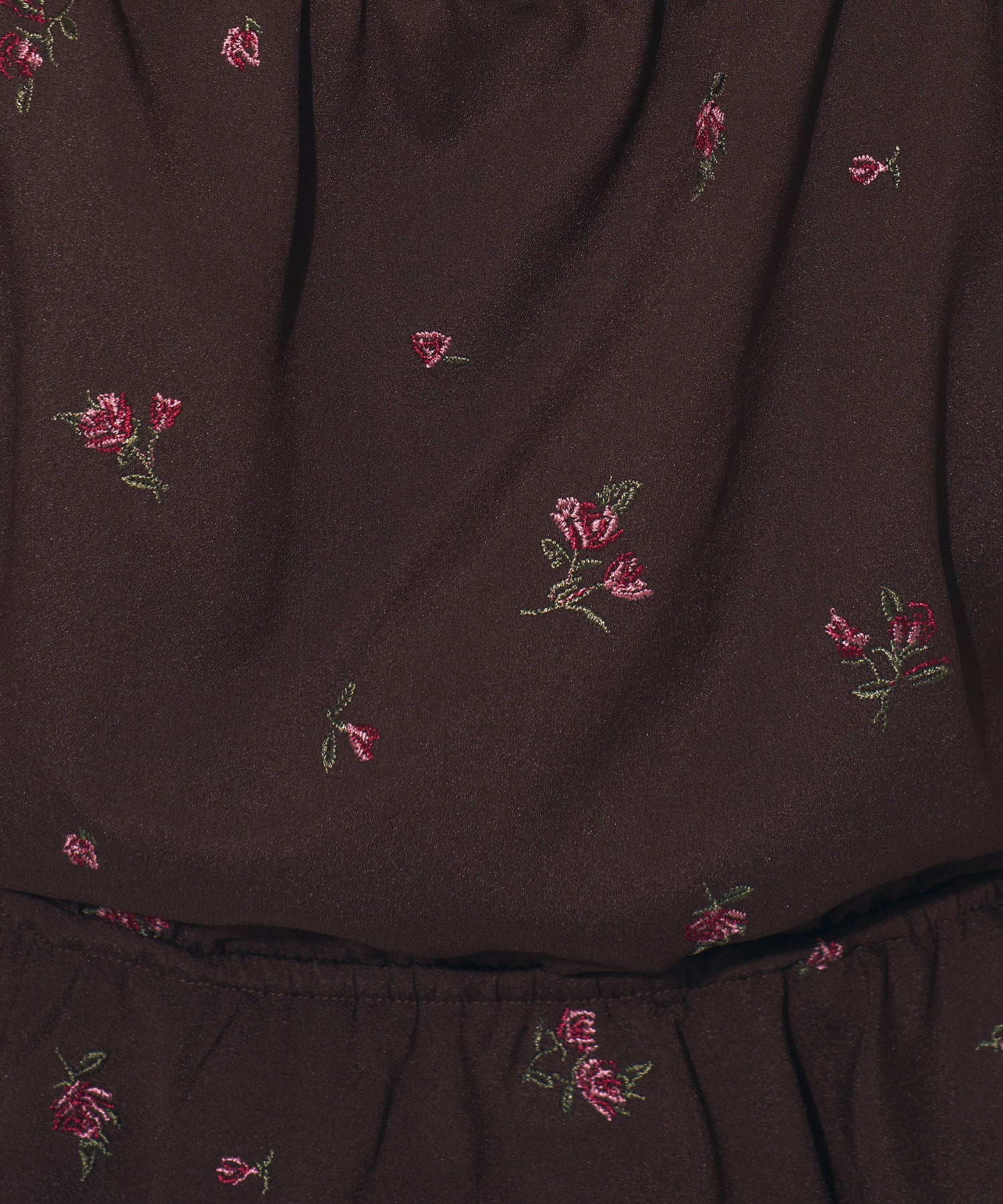 【予約】ローズ刺繍ギャザーブラウス