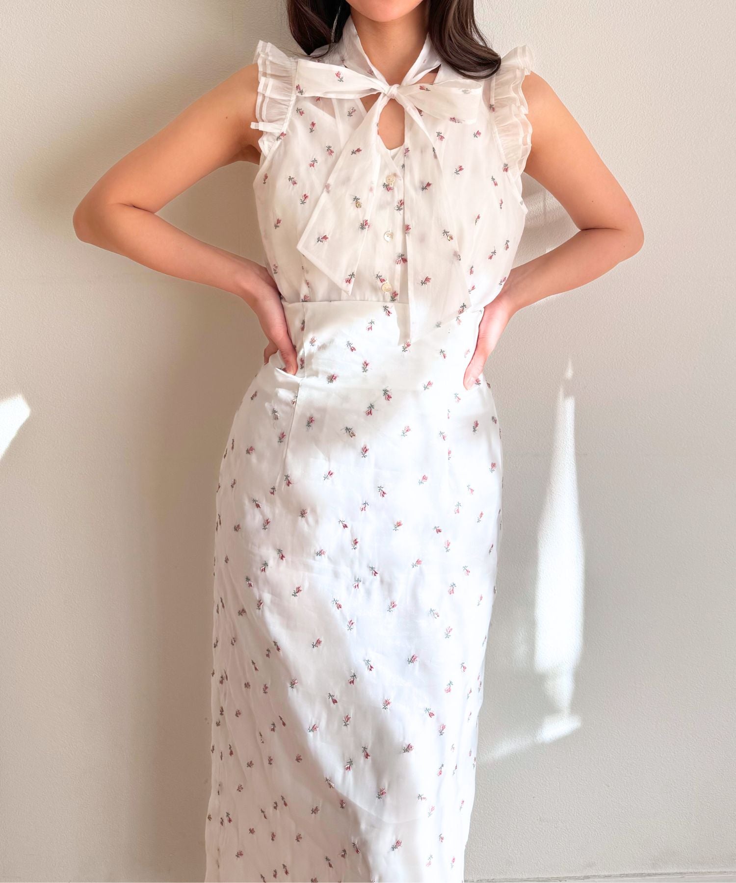 【預訂】迷你亮片花朵緊身裙