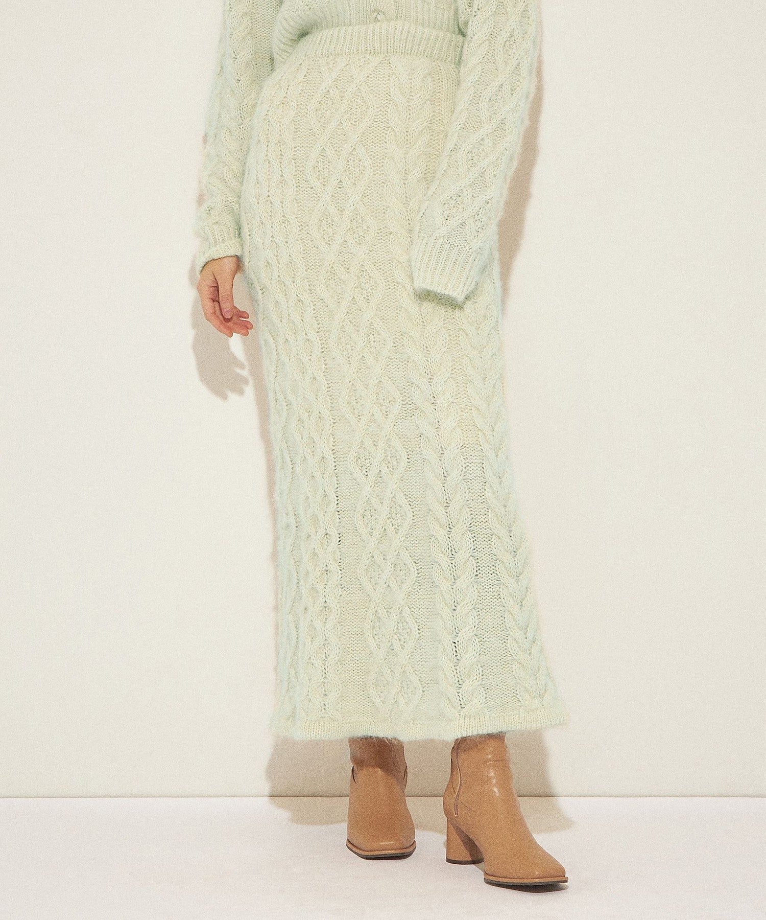 馬海毛毛茸茸絞花針織半身裙