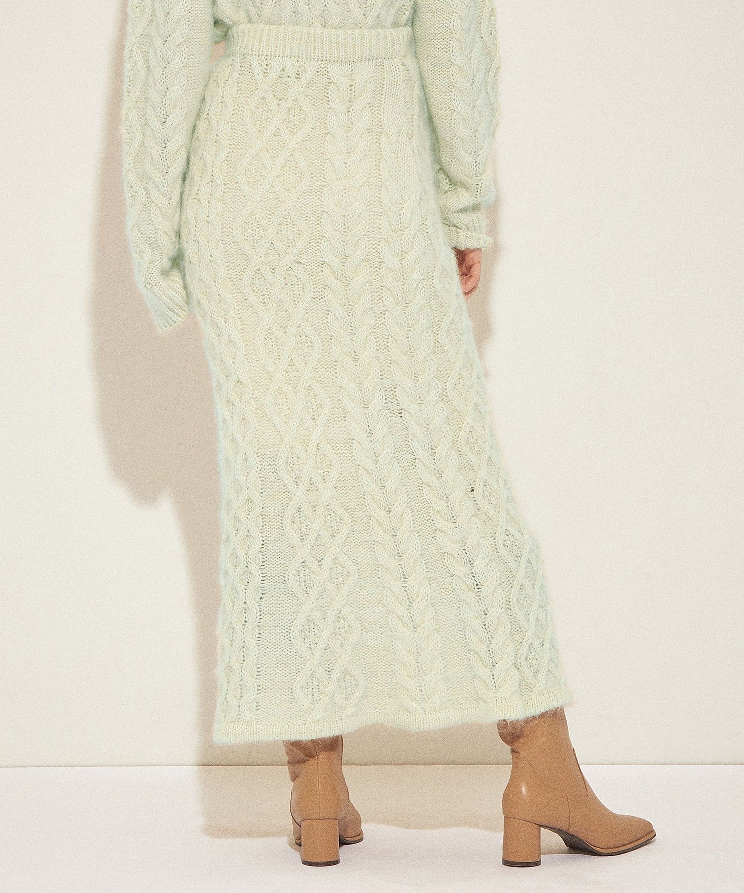 馬海毛毛茸茸絞花針織半身裙