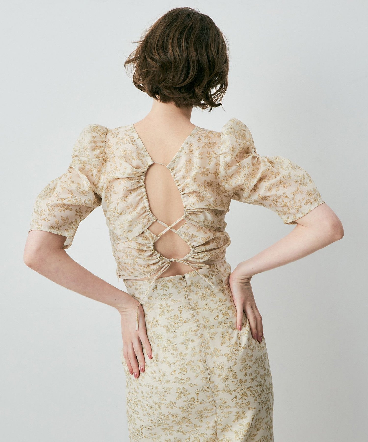Pointier fleur blouse