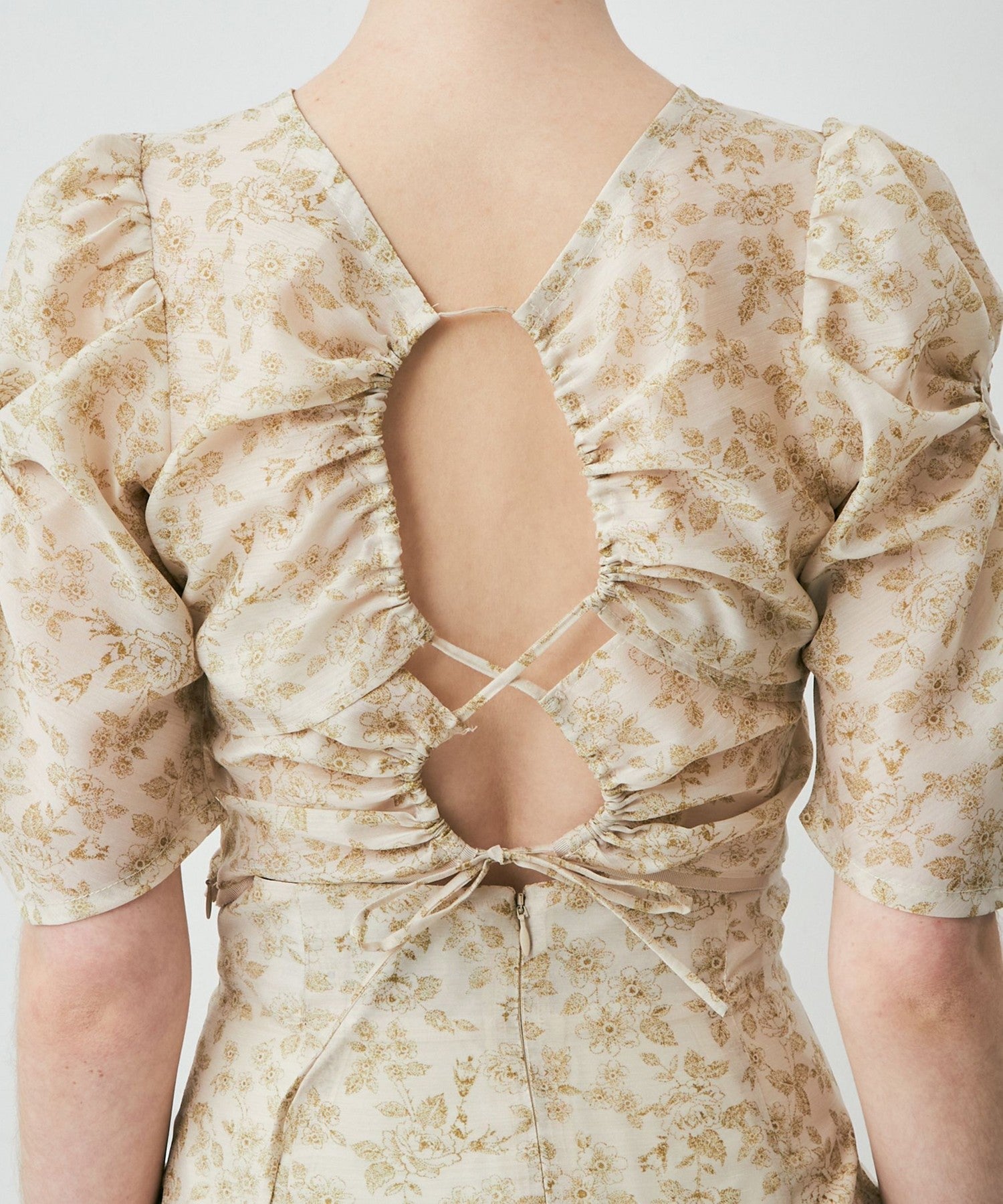 Pointier fleur blouse