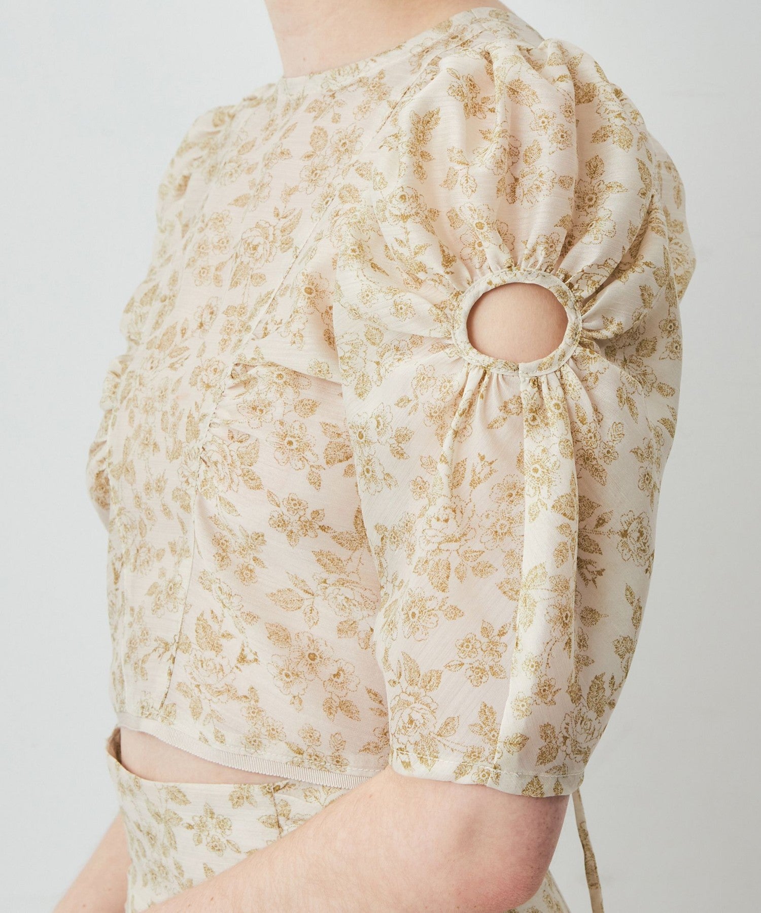 Pointier fleur blouse
