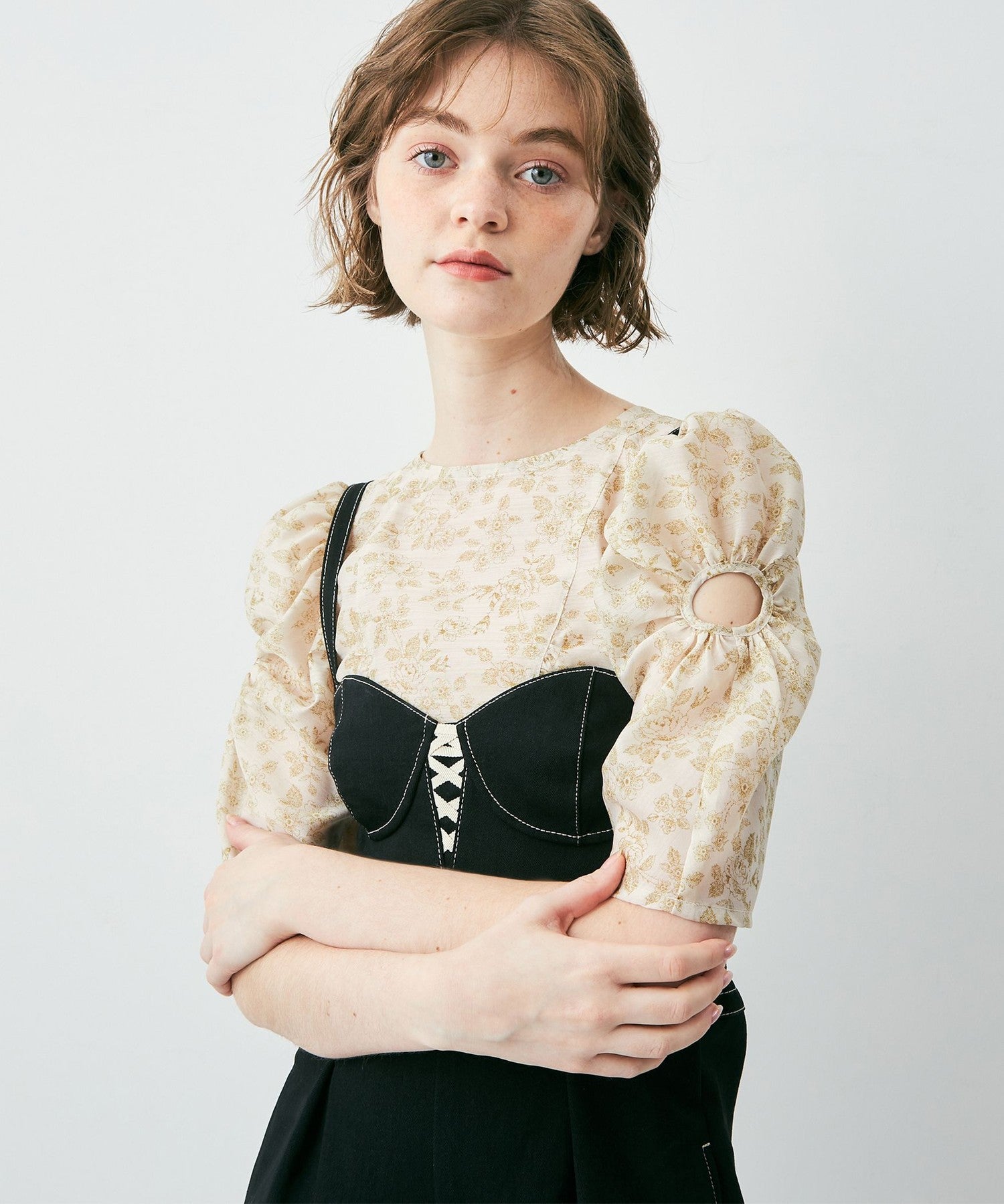 Pointier fleur blouse
