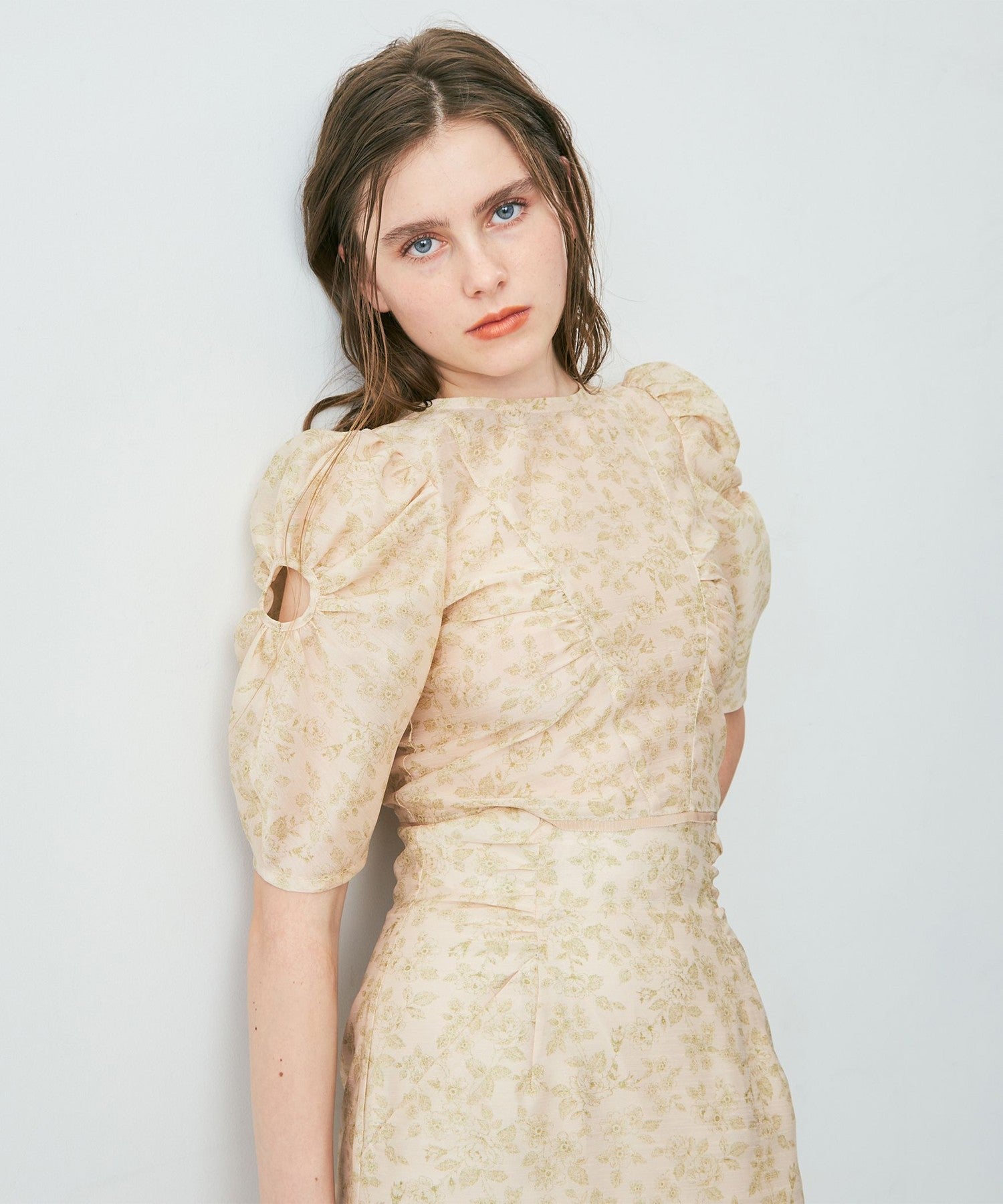 Pointier fleur blouse