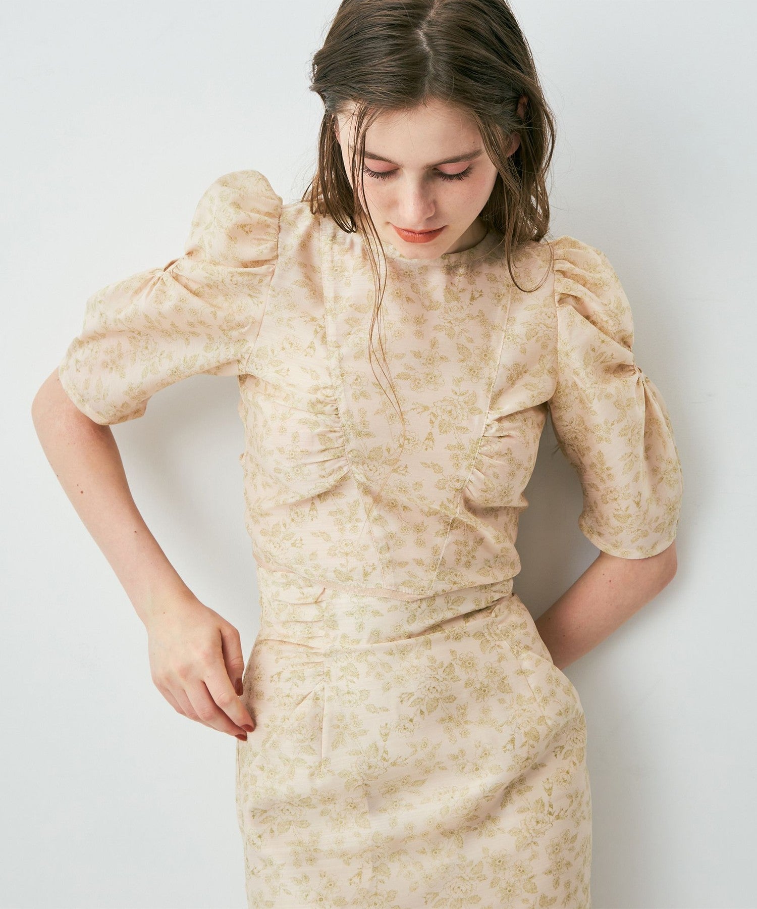 Pointier fleur blouse