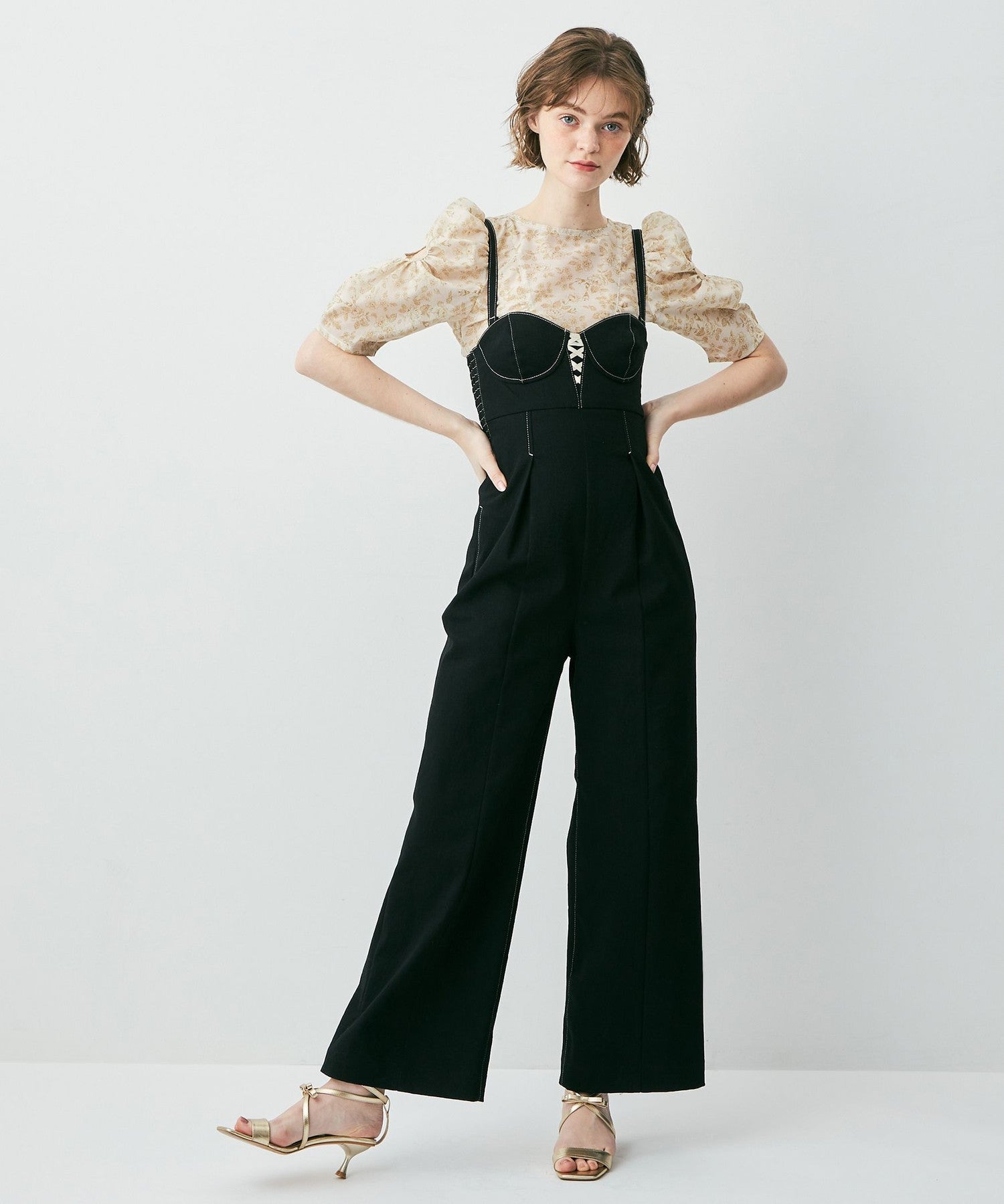 Pointier fleur blouse