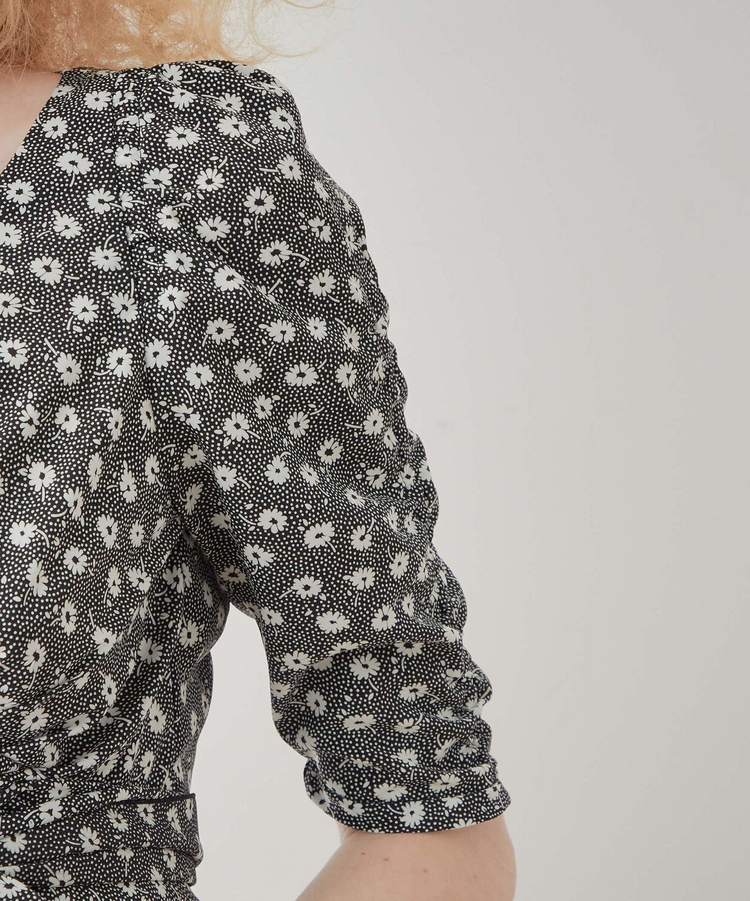 Fleur dot cache-coeur blouse