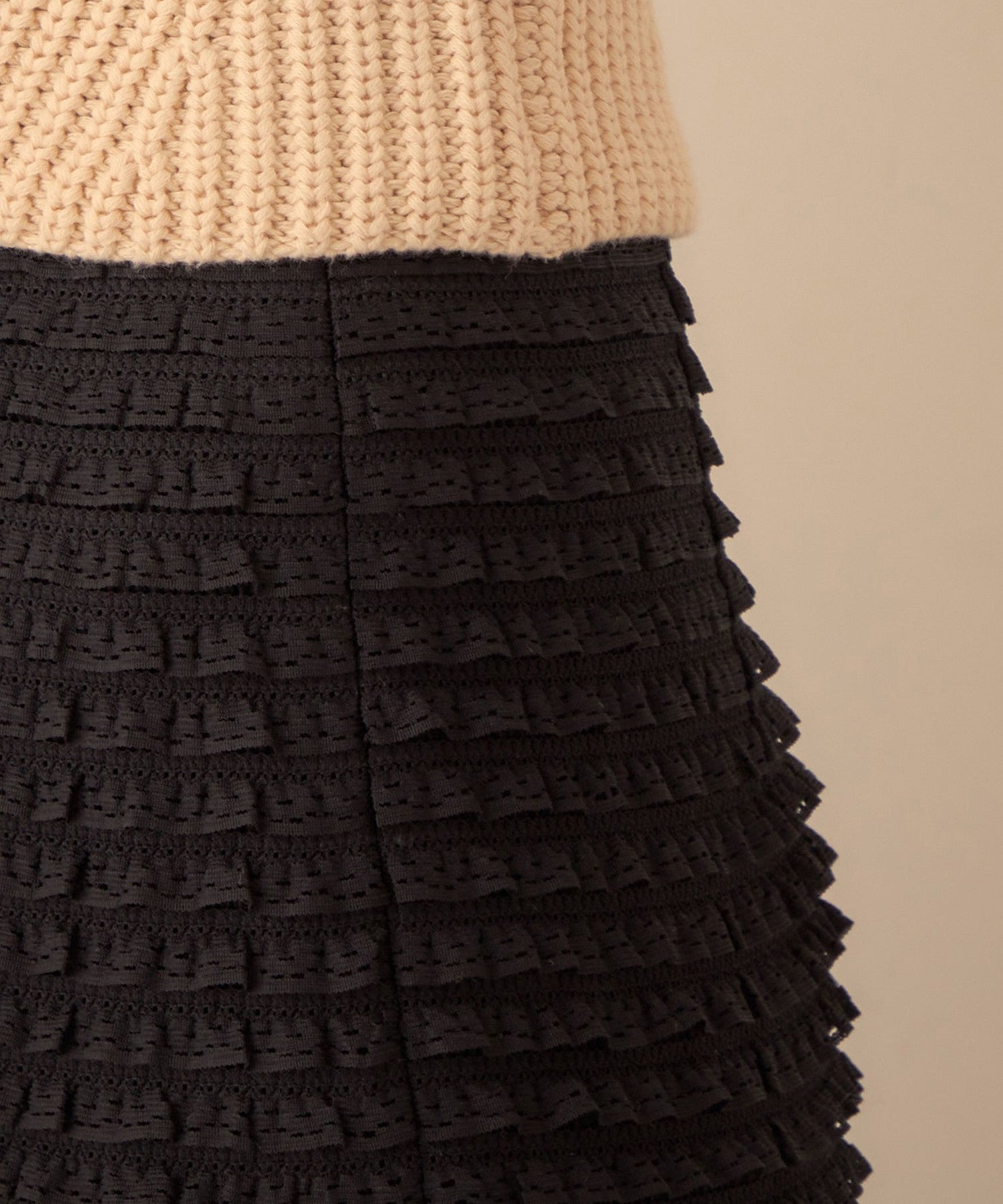 海龜鏤空緊身胸衣針織