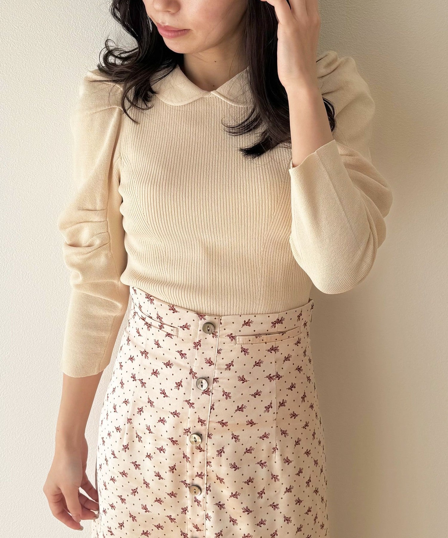嬌小彩色泡泡袖針織衫