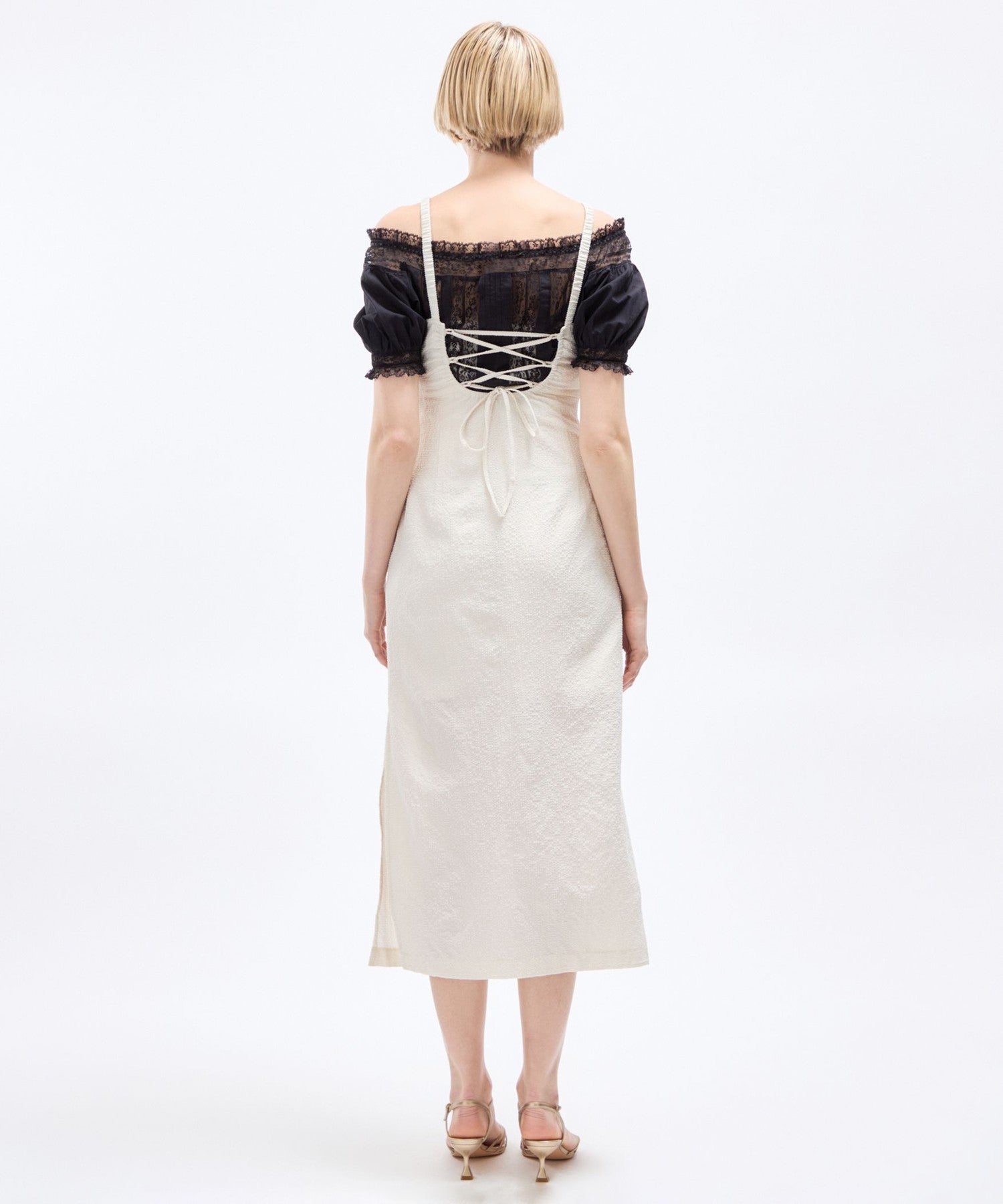 淺色格紋緊身胸衣連身裙