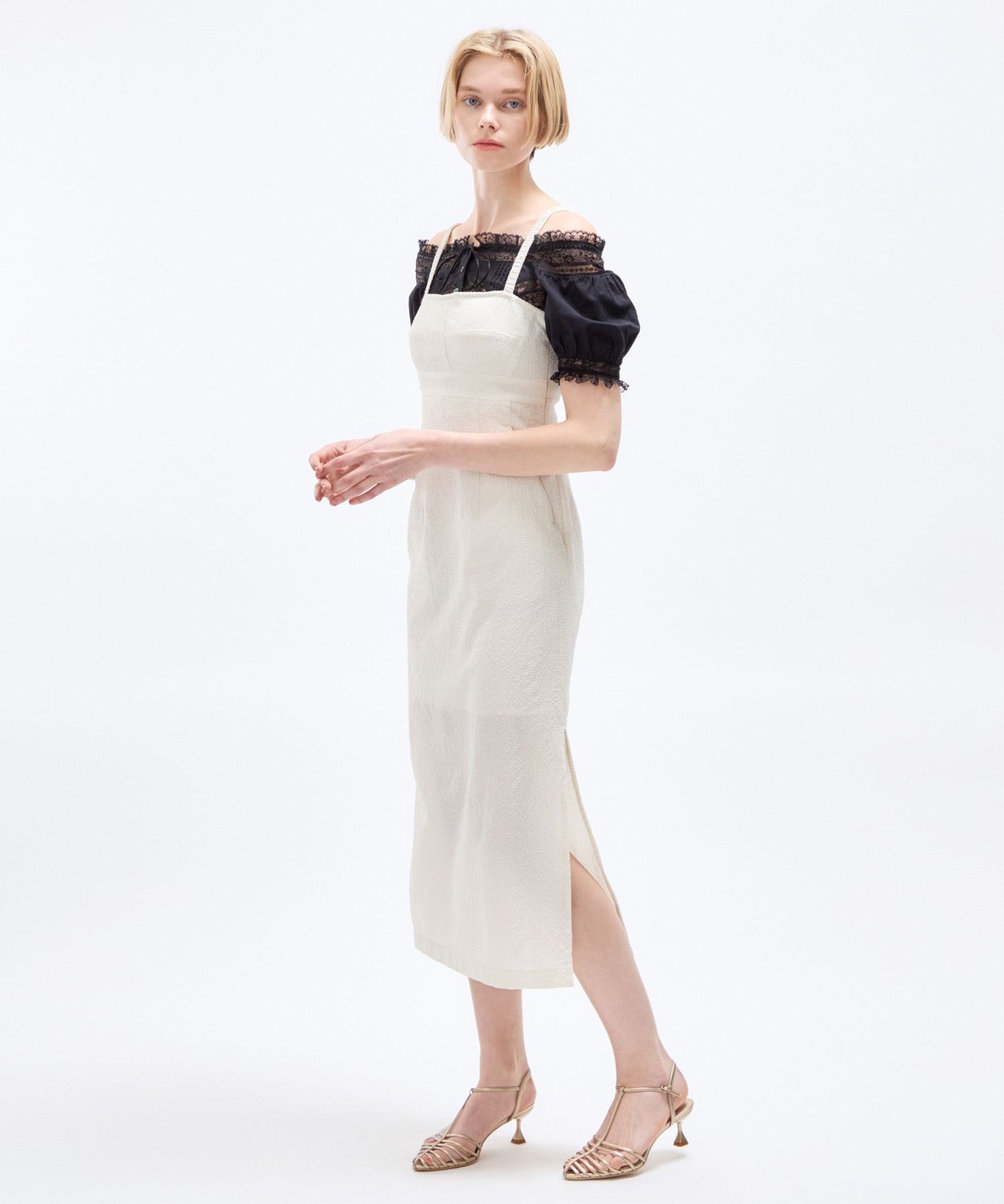 淺色格紋緊身胸衣連身裙