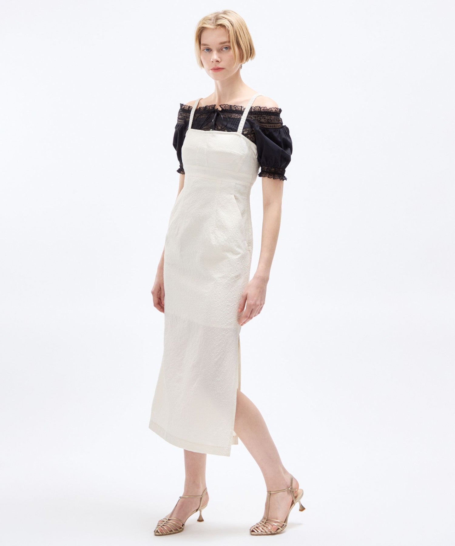 淺色格紋緊身胸衣連身裙